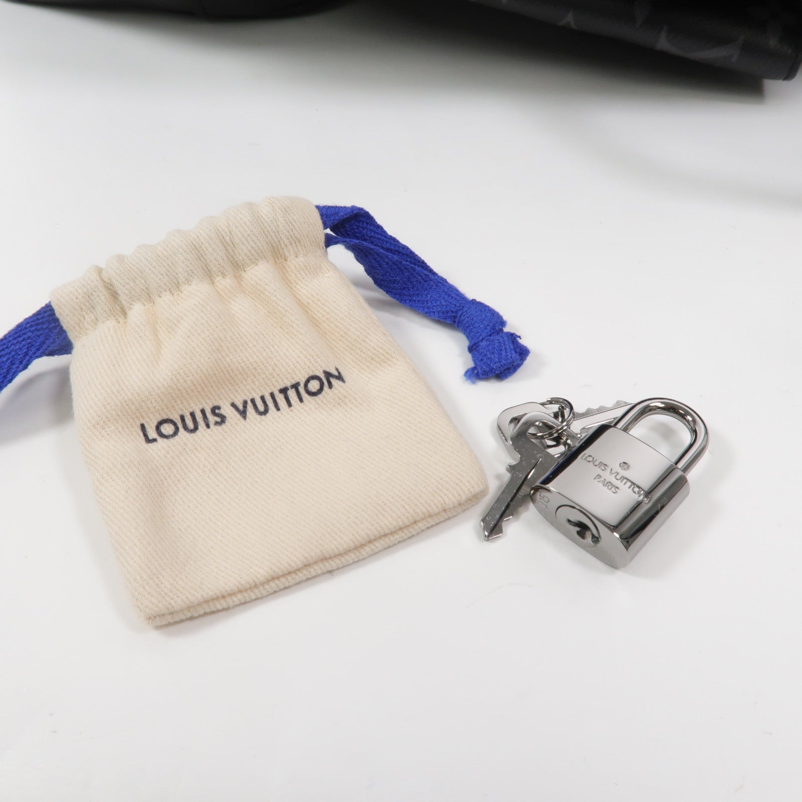 LOUIS VUITTON Monogram Eclipse Steamer背包