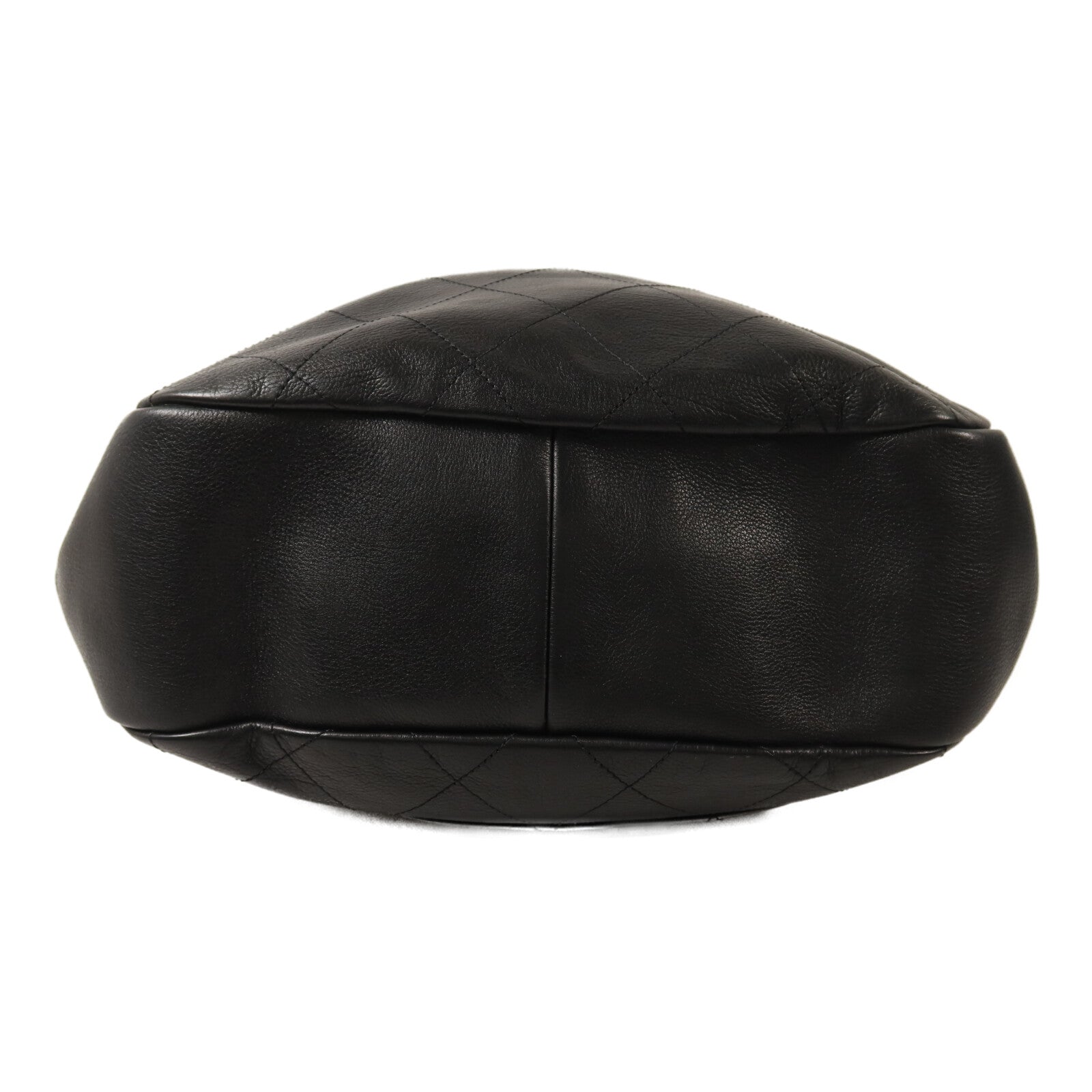 CHANEL 牛皮皮革Bucket Bag鏈帶肩背袋