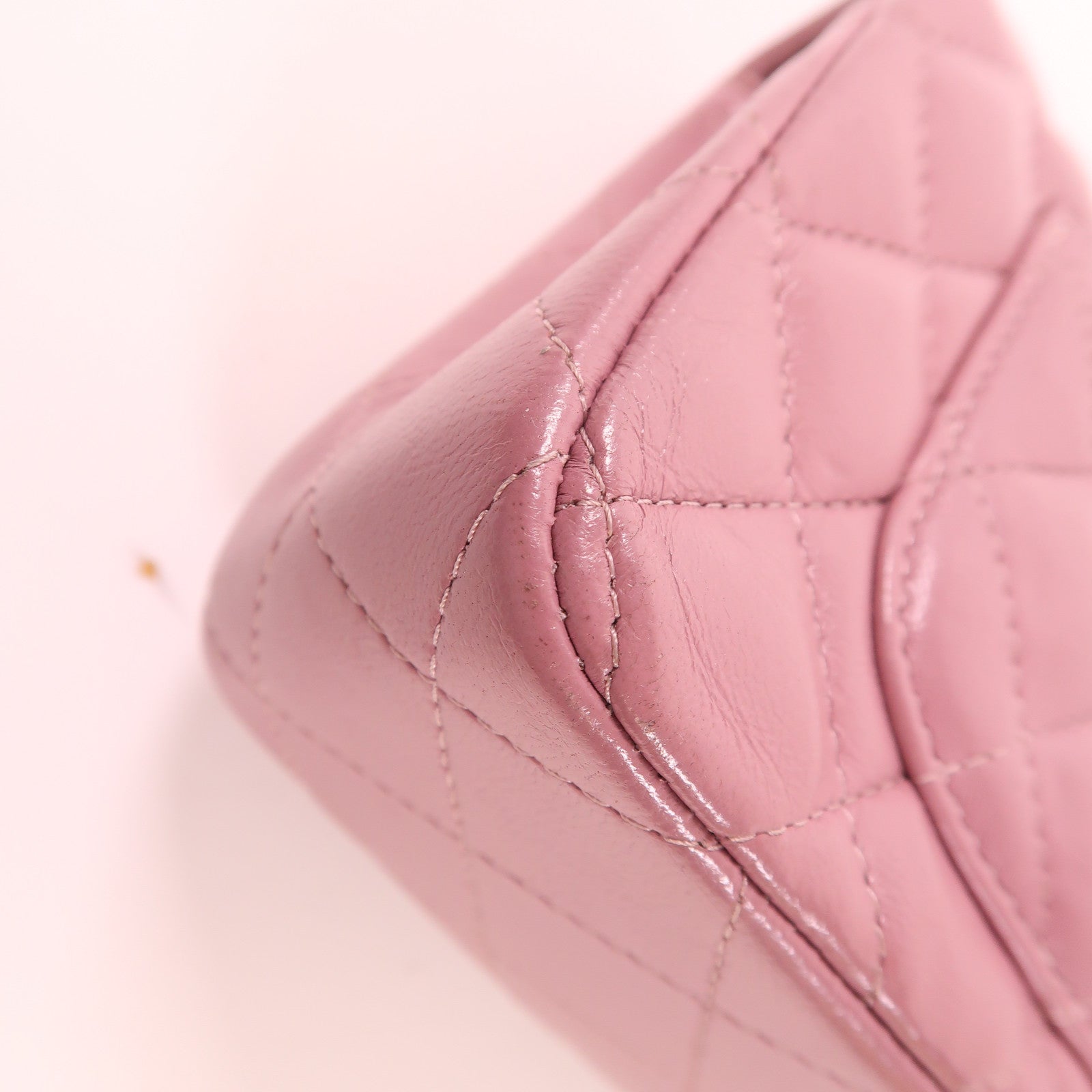 CHANEL 羊皮皮革Mini Classic金扣鏈帶肩背袋