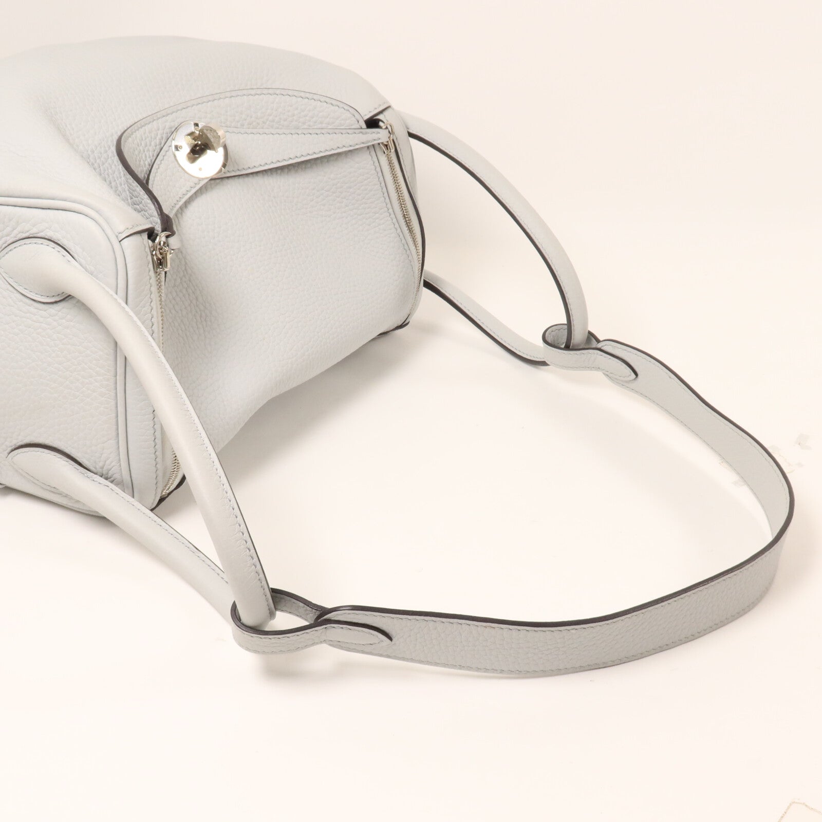 HERMES Clemence皮革Lindy 26手挽肩背兩用袋Bleu Brume