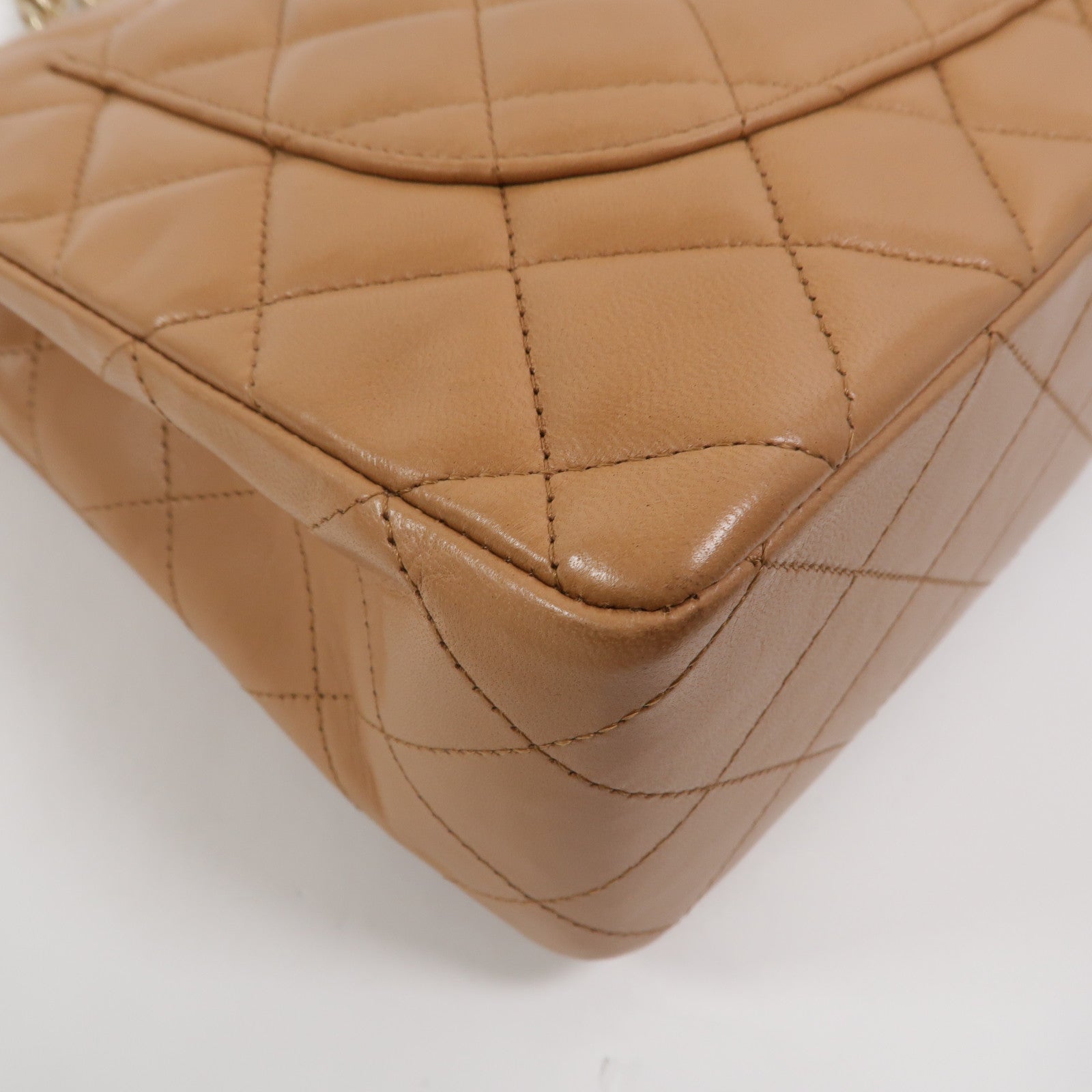 CHANEL 羊皮皮革Classic Jumbo鏈帶肩背袋