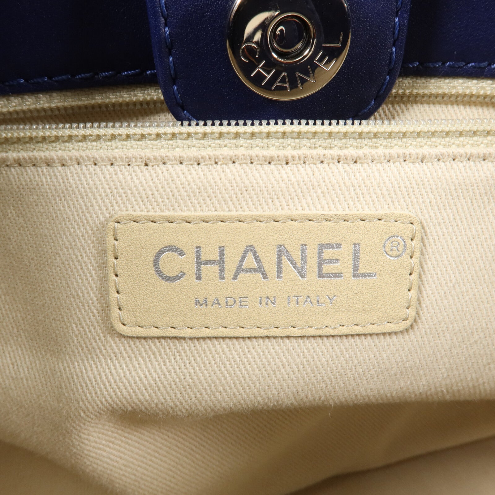 CHANEL 牛皮皮革Shoulder Bag鏈帶肩背袋