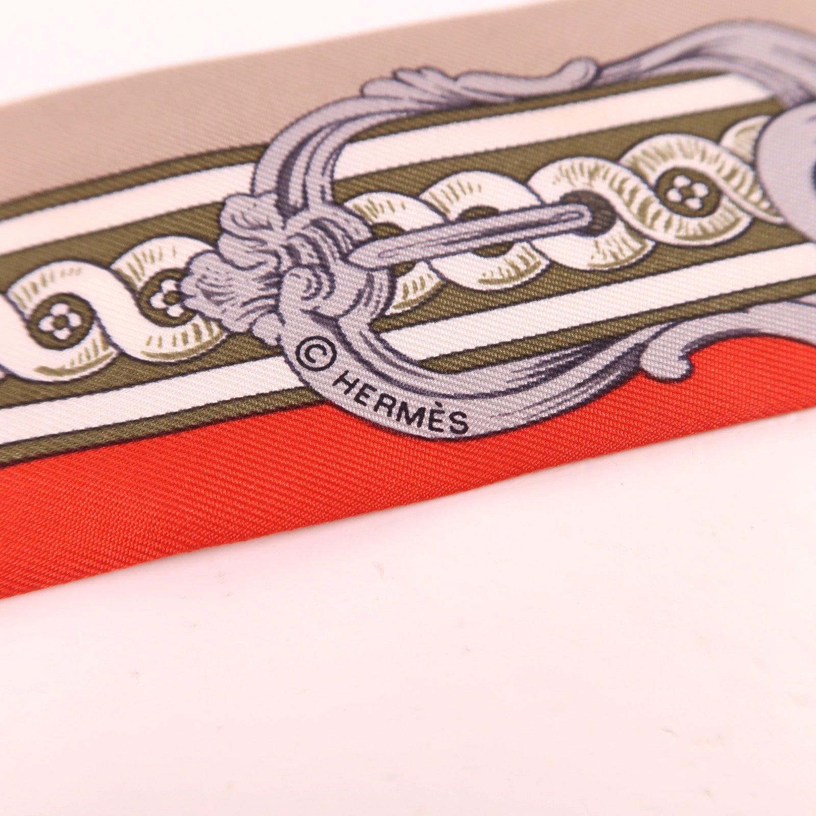 HERMES 絲質Twilly絲巾