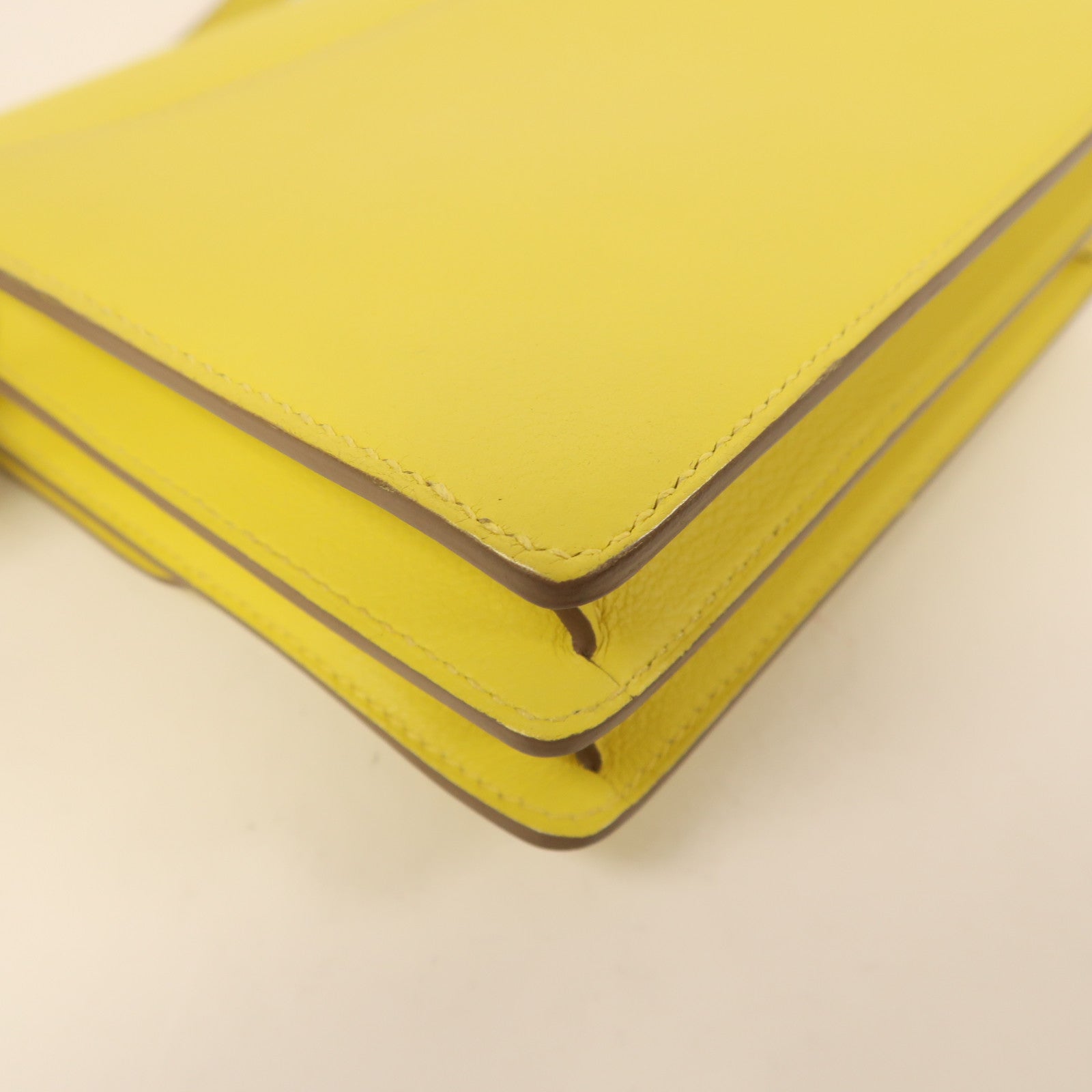 HERMES Evercolor皮革Roulis Mini金扣肩背袋Lime