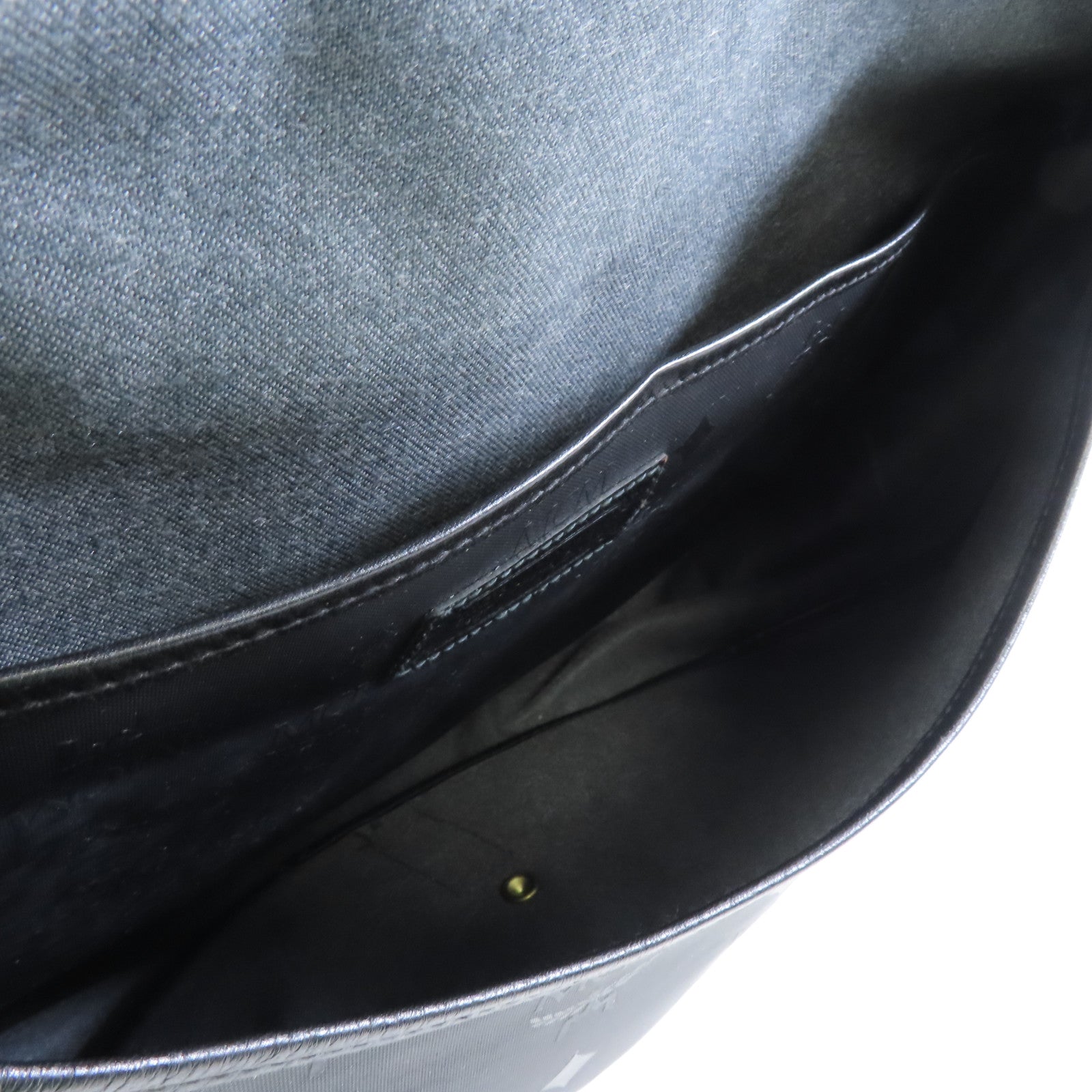 MCM 塗層帆布Shoulder Bag金扣肩背袋黑色