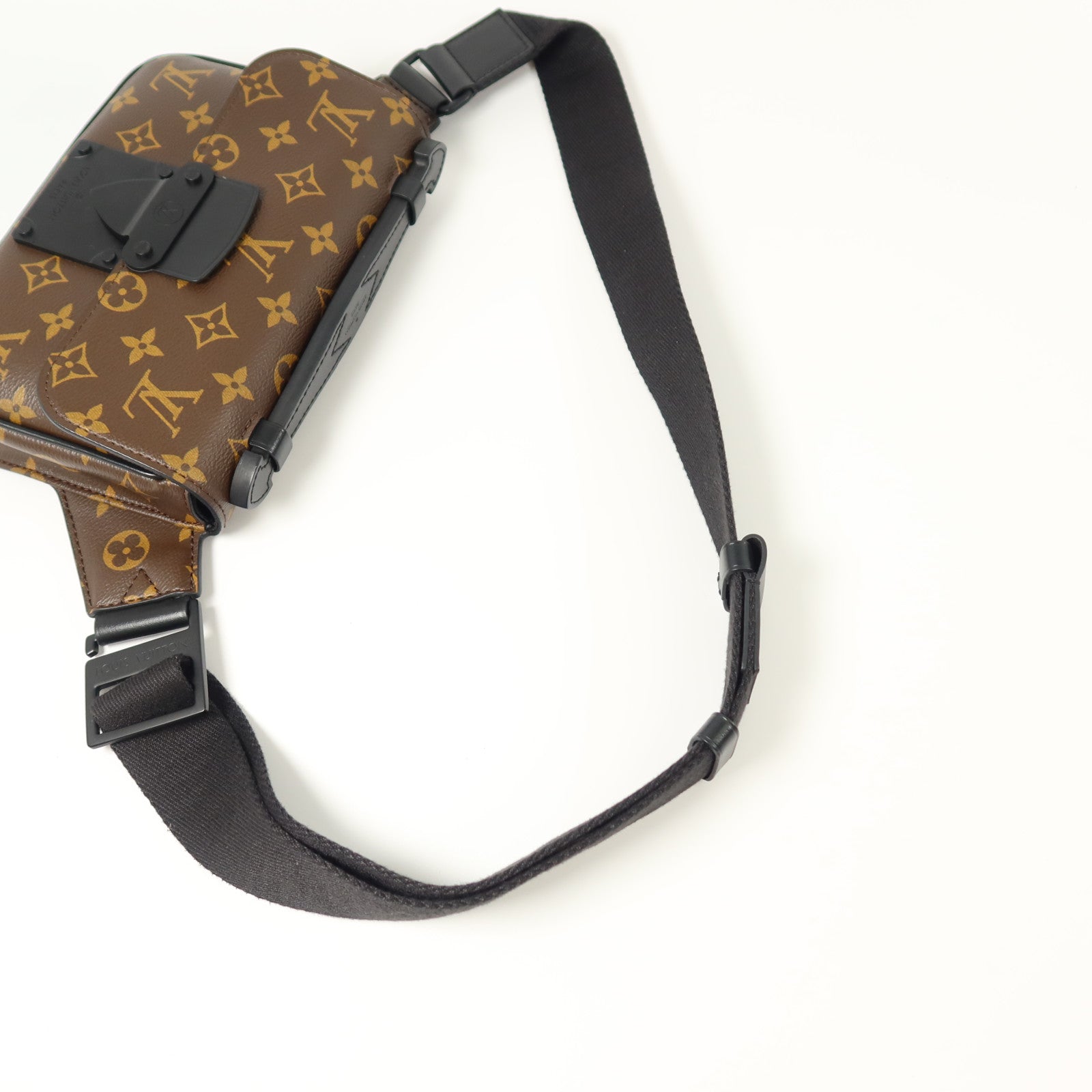 LOUIS VUITTON Monogram S Lock Messenger肩背袋