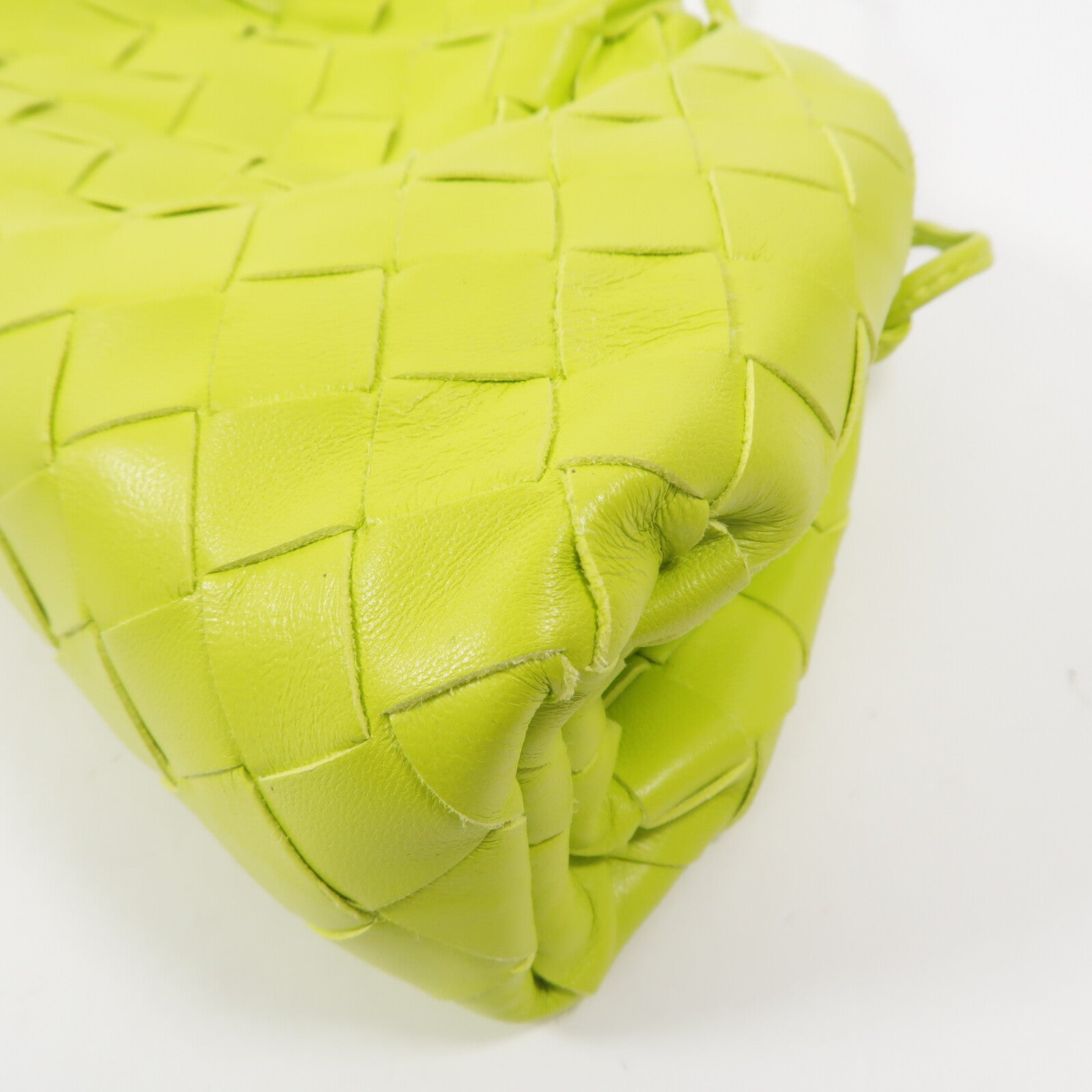 BOTTEGA VENETA 羊皮皮革Mini Pouch肩背袋