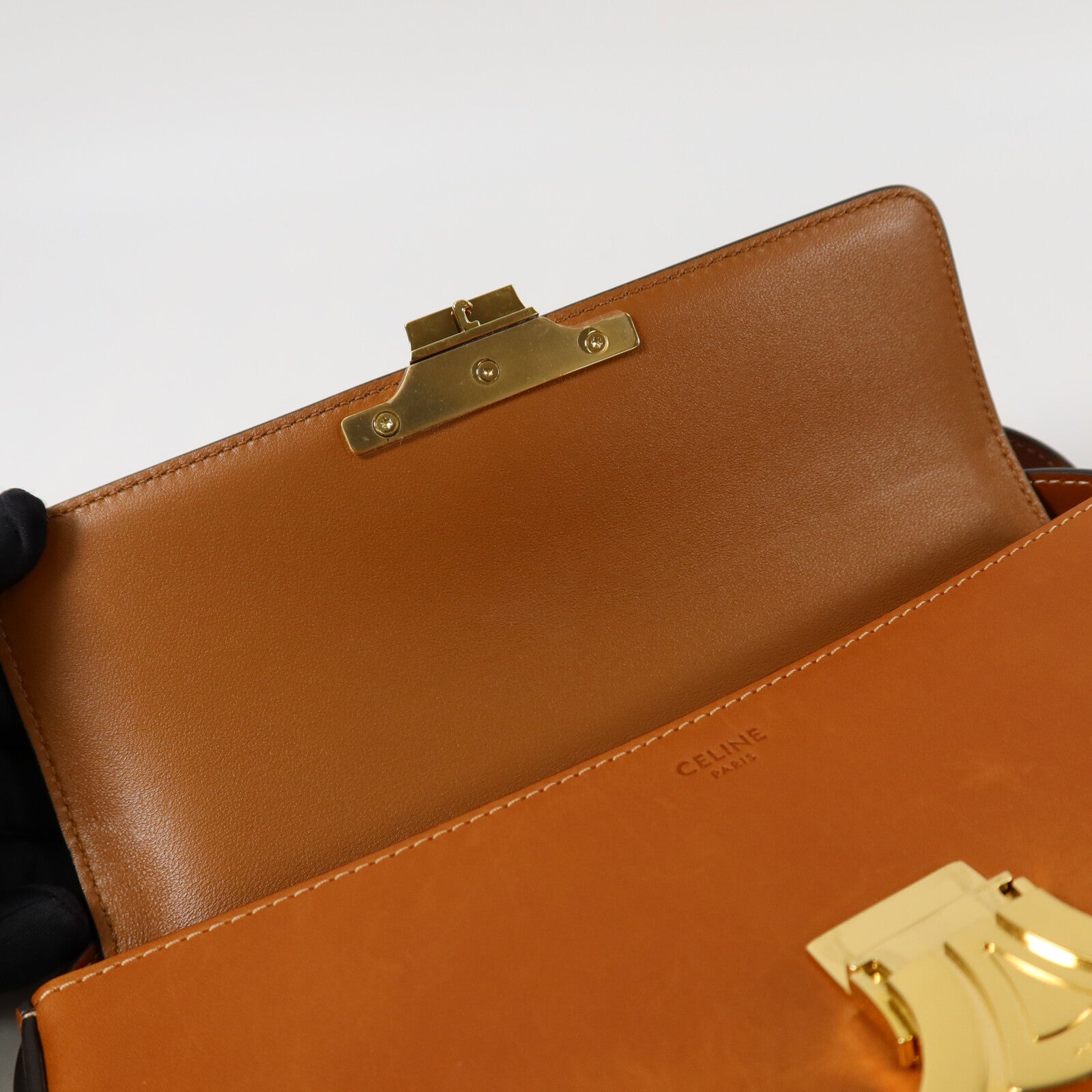 CELINE 牛皮皮革Caude肩背袋