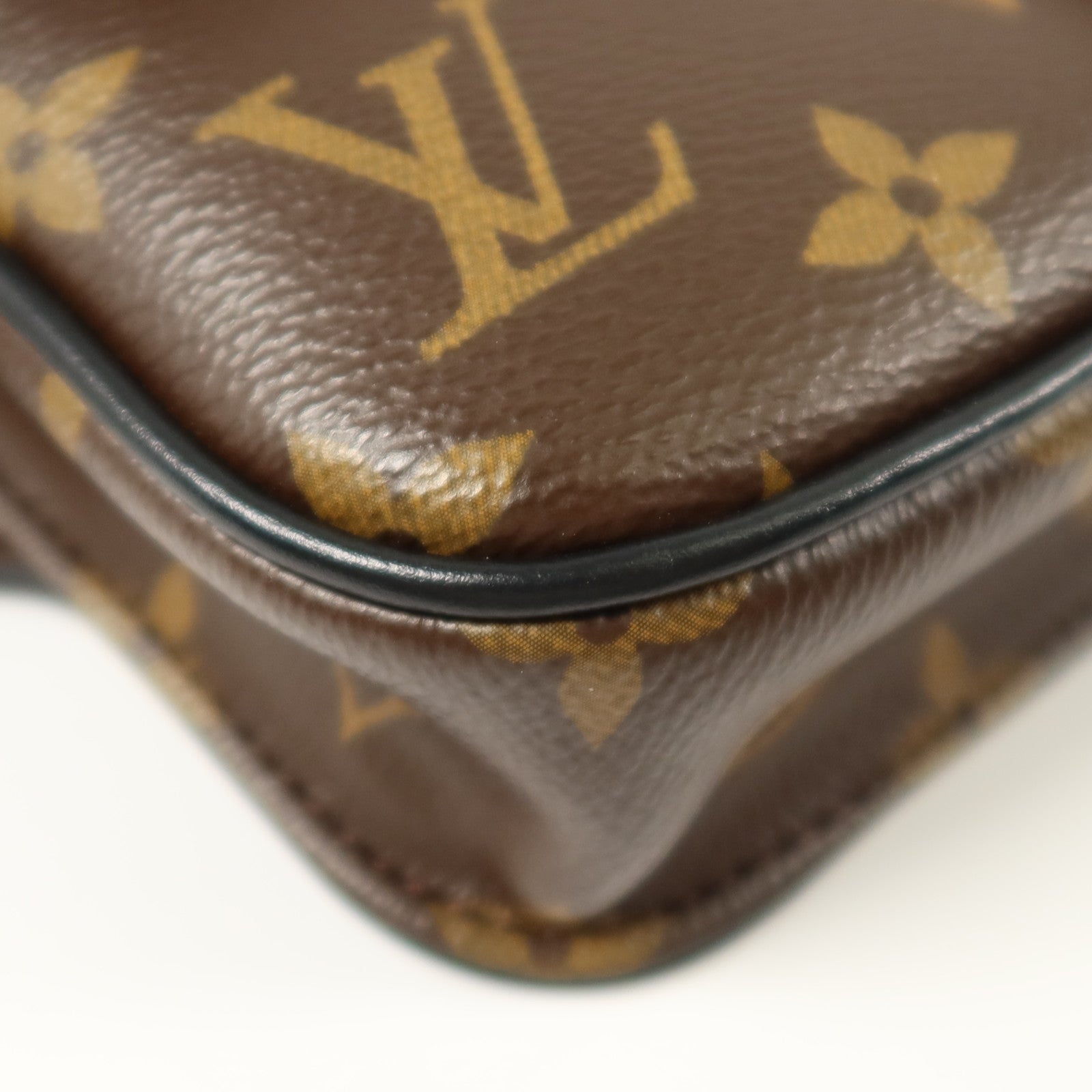 LOUIS VUITTON Monogram S Lock Messenger肩背袋