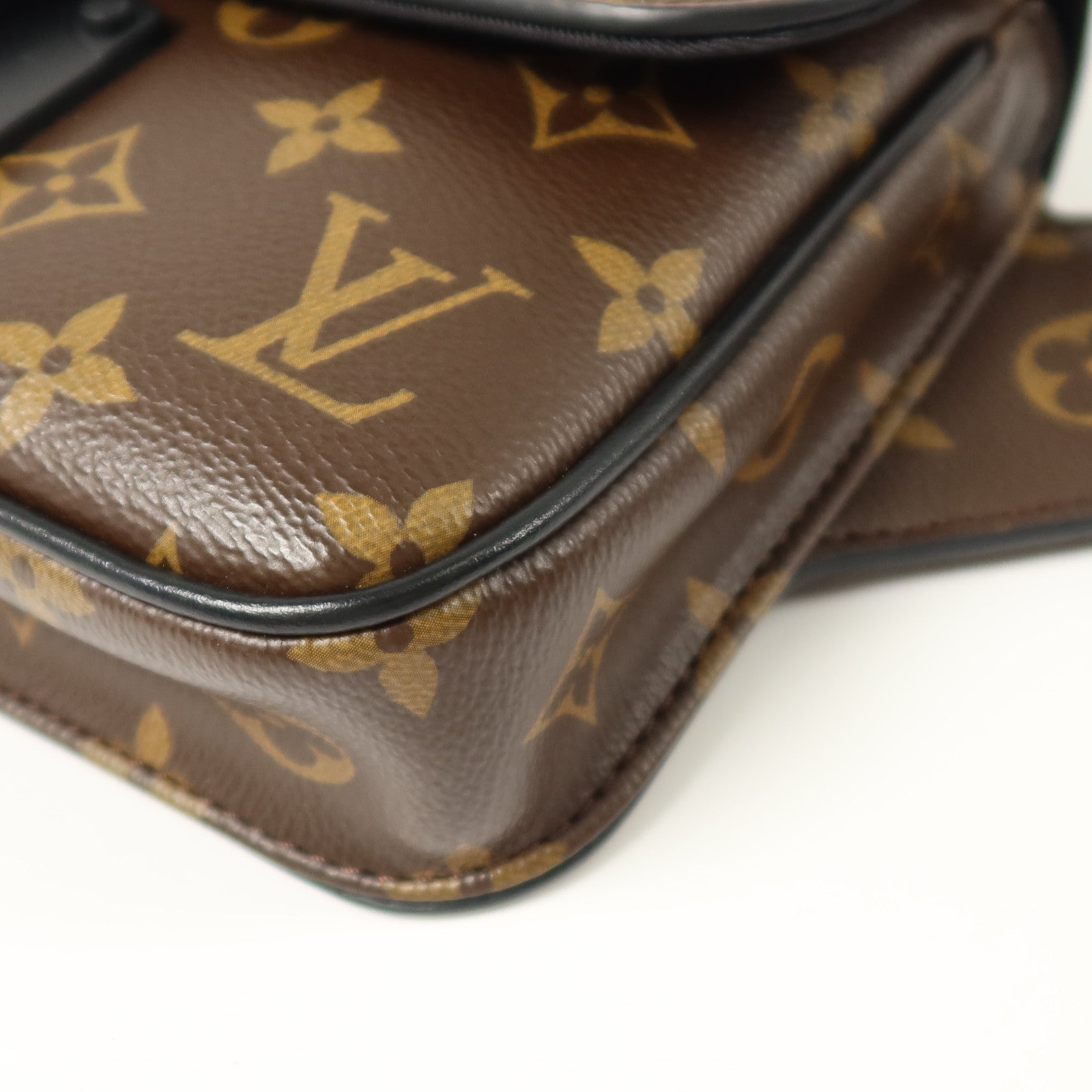 LOUIS VUITTON Monogram S Lock Messenger肩背袋