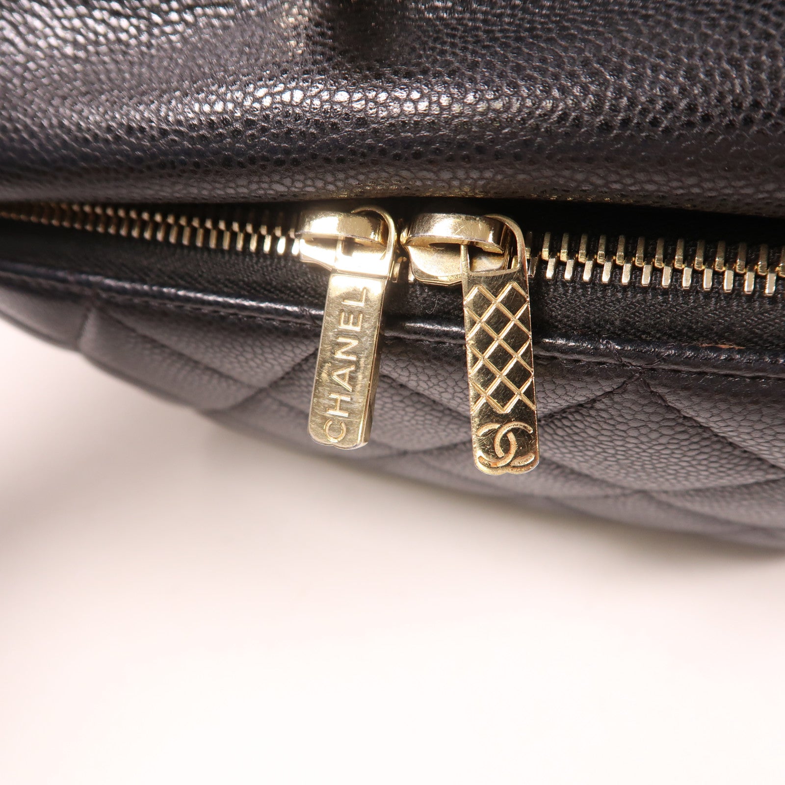 CHANEL 牛皮皮革Backpack金扣背包