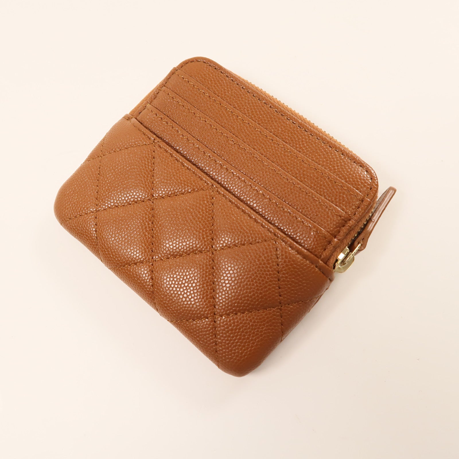 CHANEL 牛皮皮革C19 Wallet金扣錢包啡色