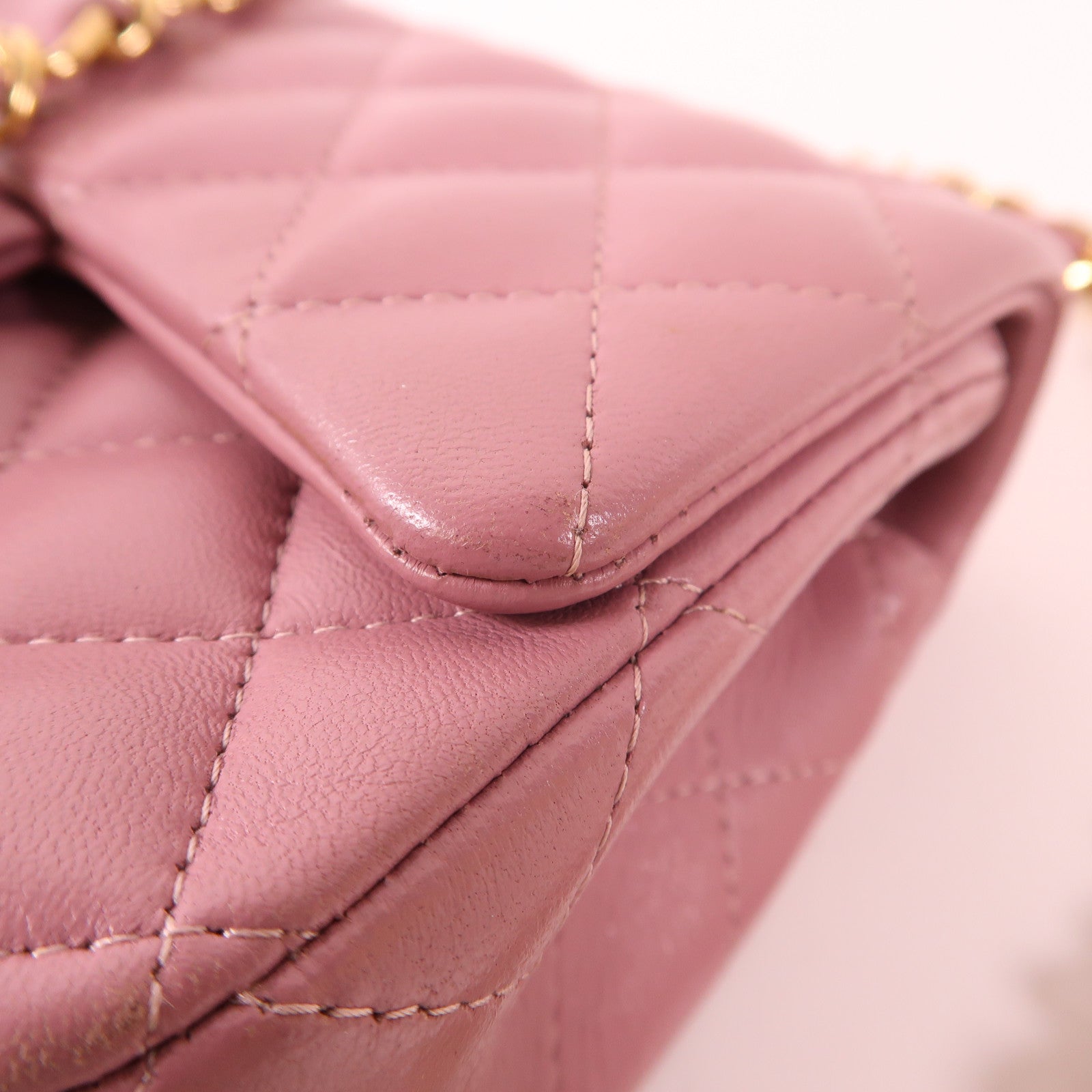 CHANEL 羊皮皮革Mini Classic金扣鏈帶肩背袋