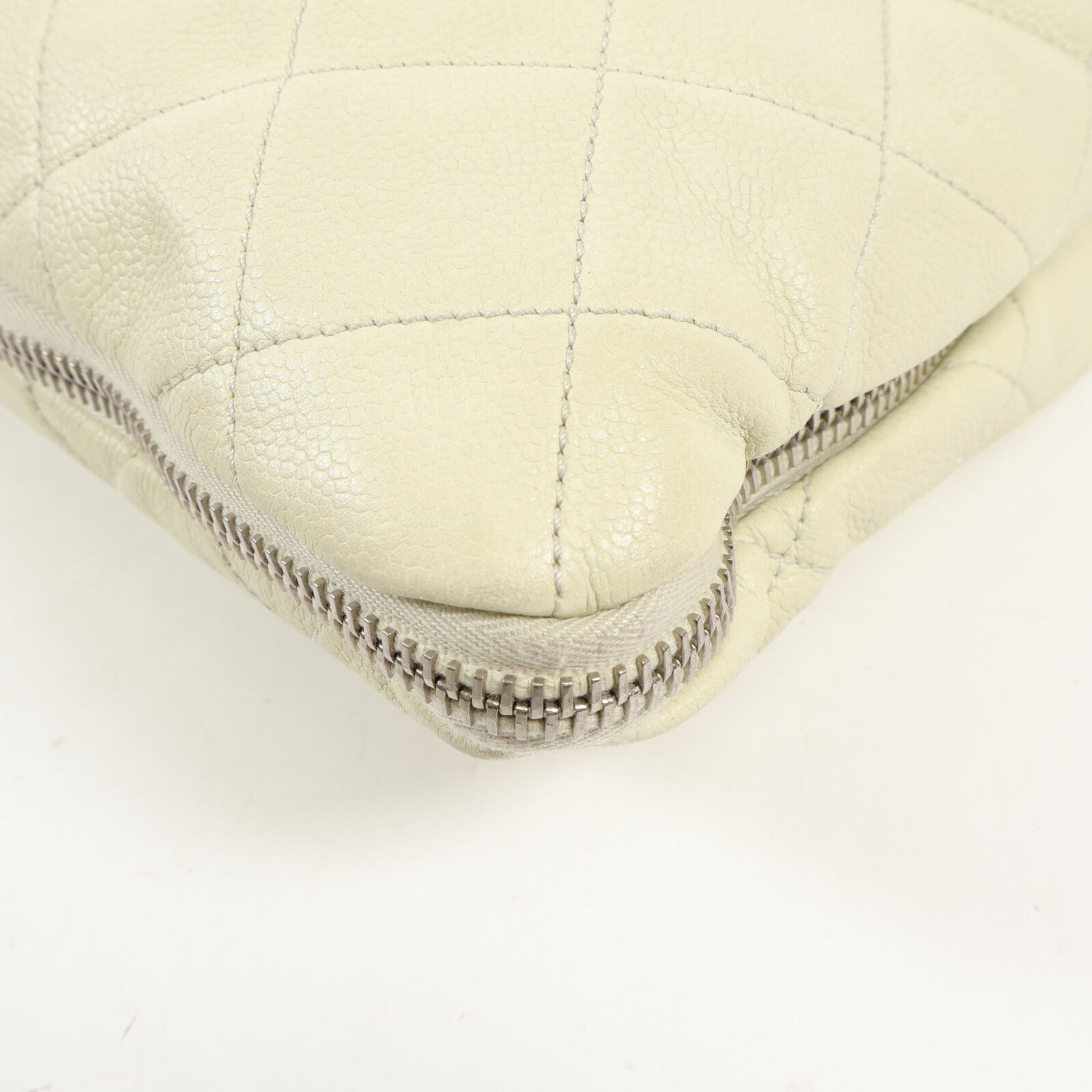 CHANEL 牛皮皮革Shoulder Bag銀扣鏈帶肩背袋