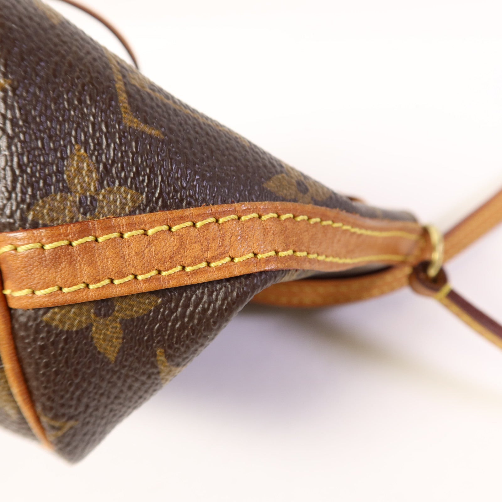 LOUIS VUITTON Monogram Nano Noe金扣肩背袋