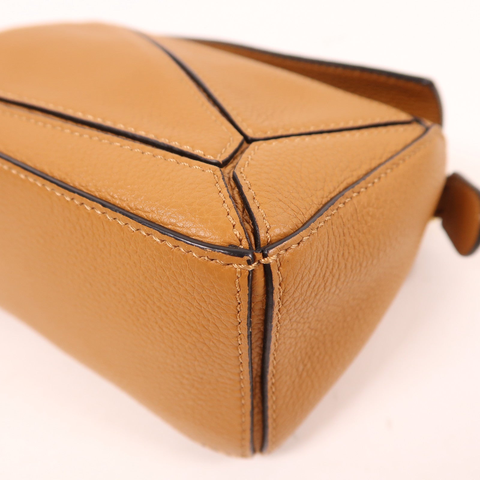 LOEWE 牛皮皮革Small Puzzle金扣手挽肩背兩用袋