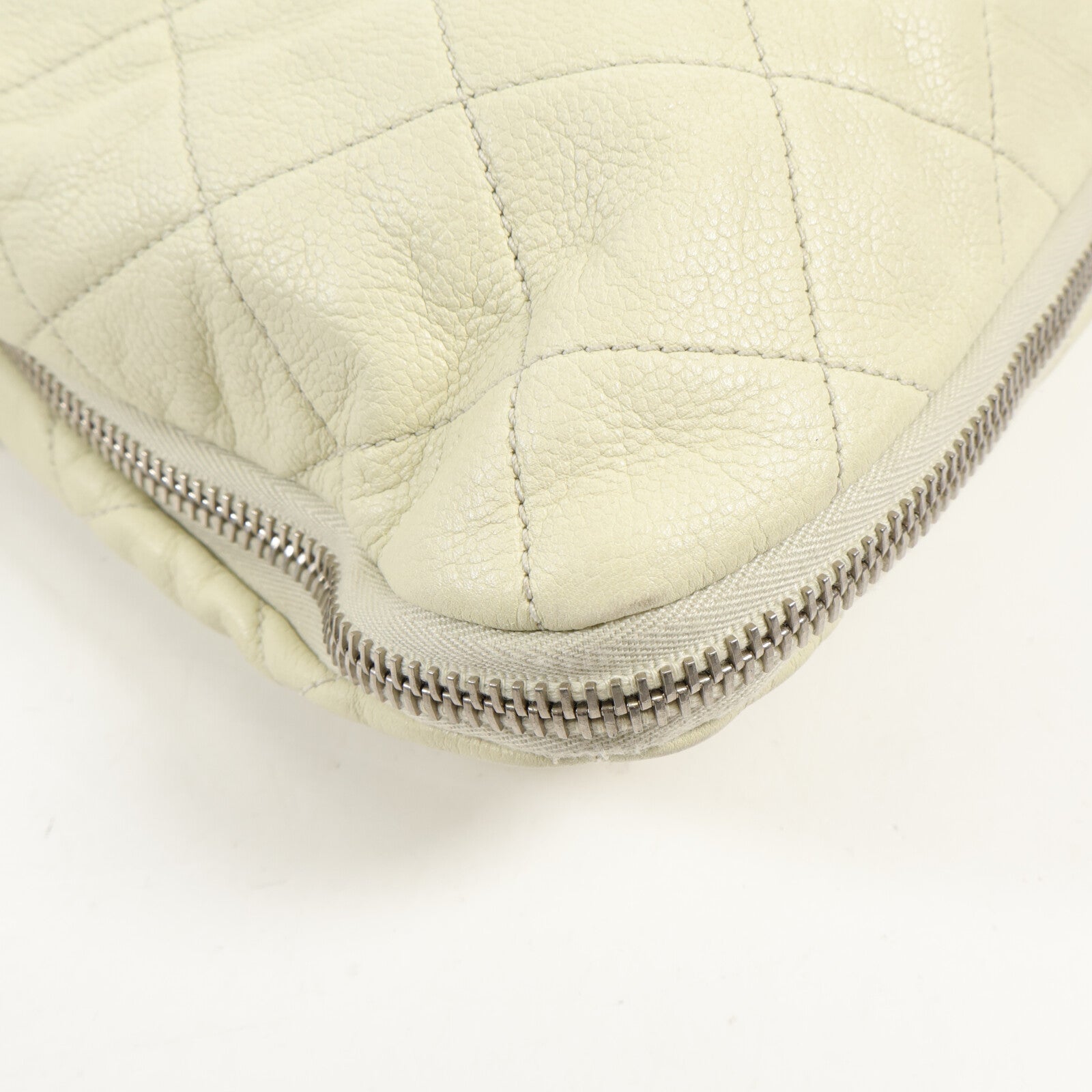 CHANEL 牛皮皮革Shoulder Bag銀扣鏈帶肩背袋