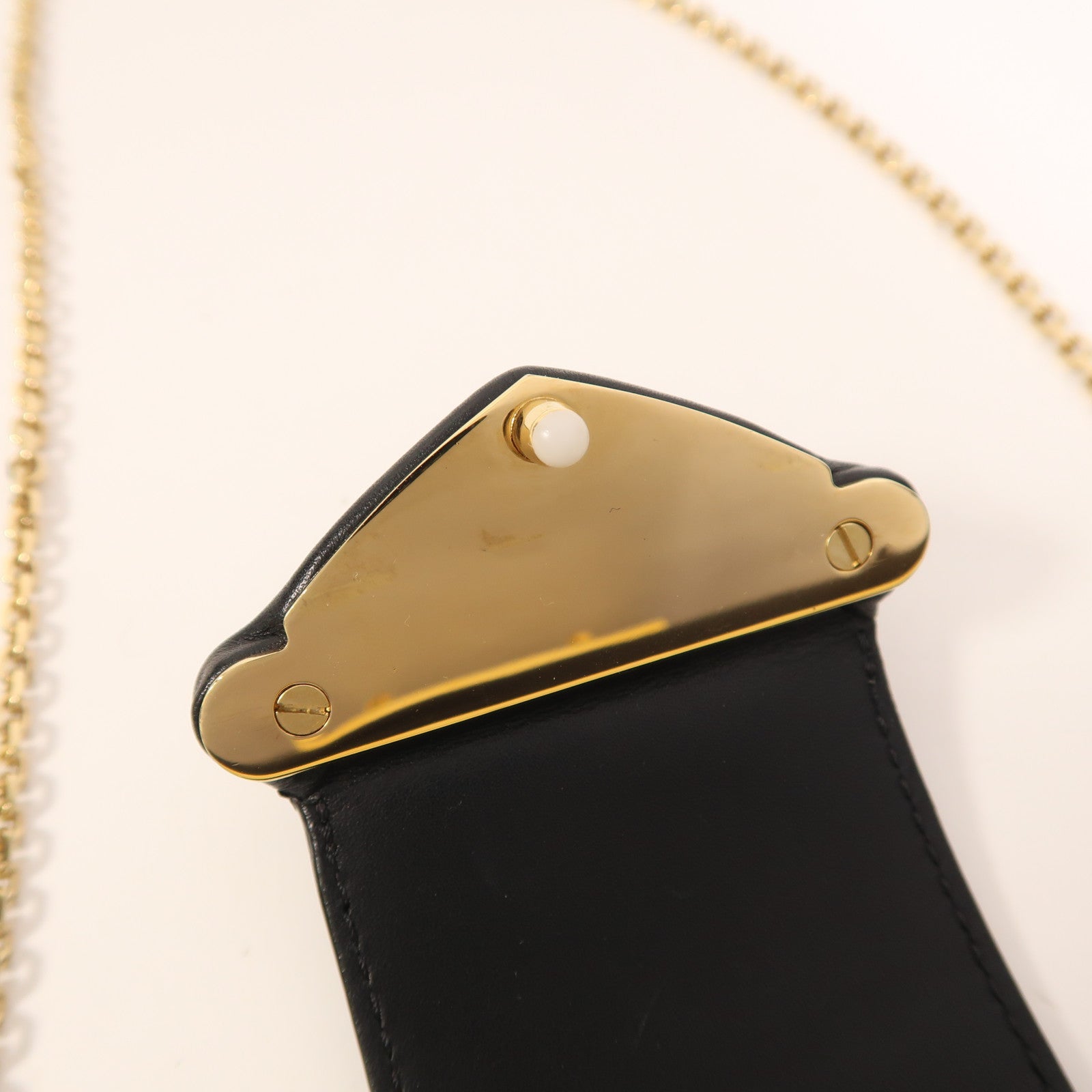 LOUIS VUITTON 【激減優惠】牛皮皮革Chain Shoulder金扣鏈帶肩背袋