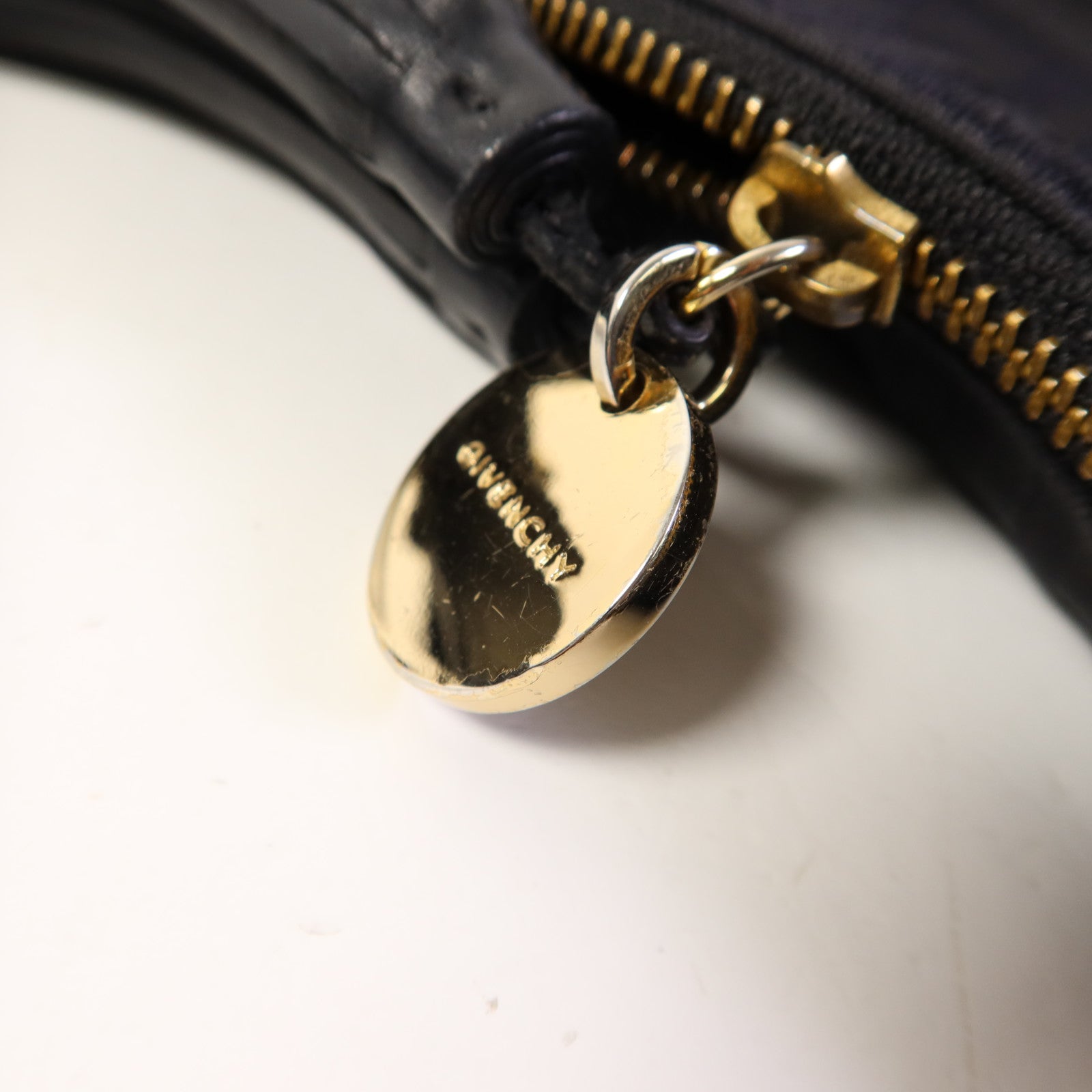 GIVENCHY 帆布Shoulder Bag金扣肩背袋