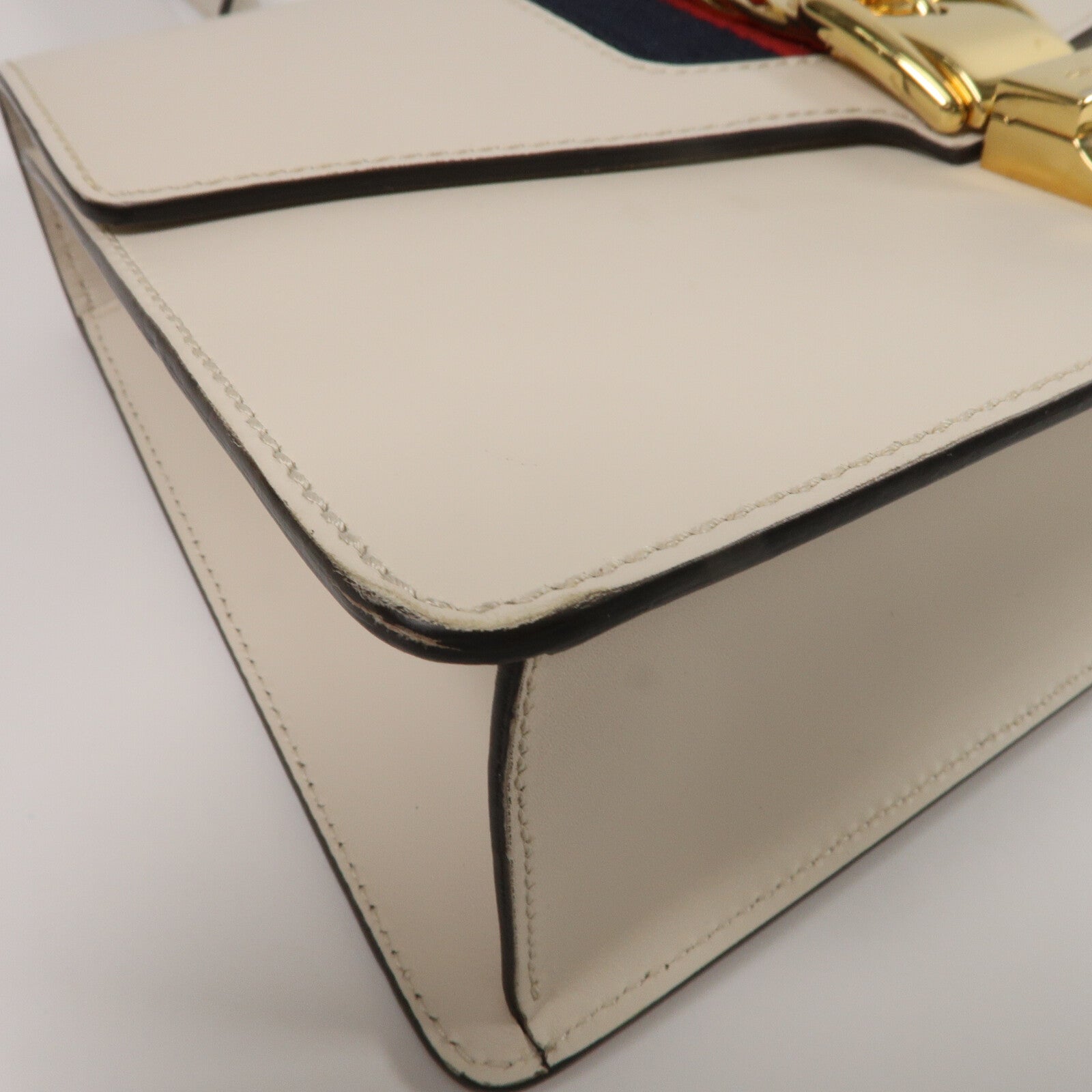 GUCCI 牛皮皮革Sylvie Small肩背袋