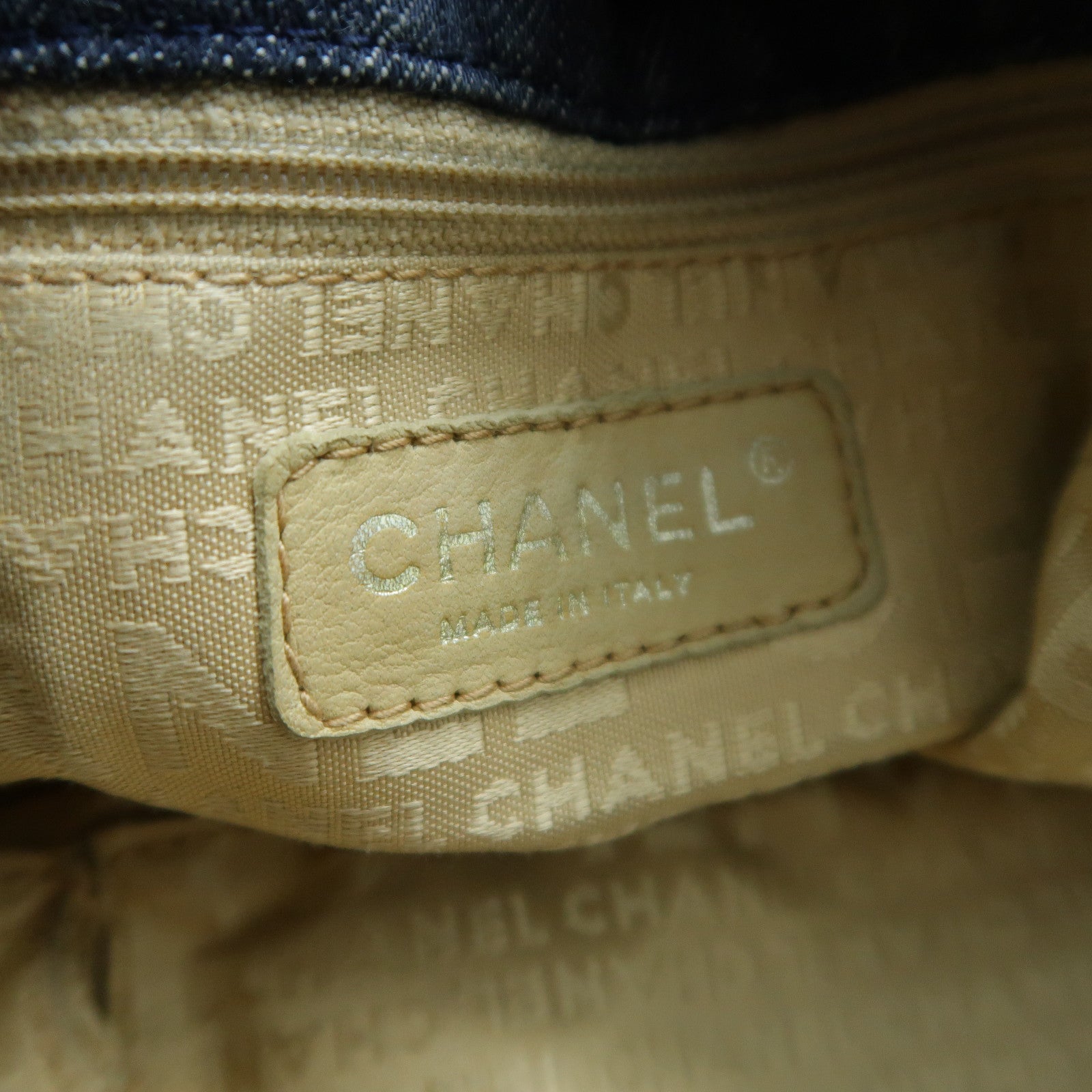 CHANEL 牛仔布Chain Shoulder Bag金扣鏈帶肩背袋藍色