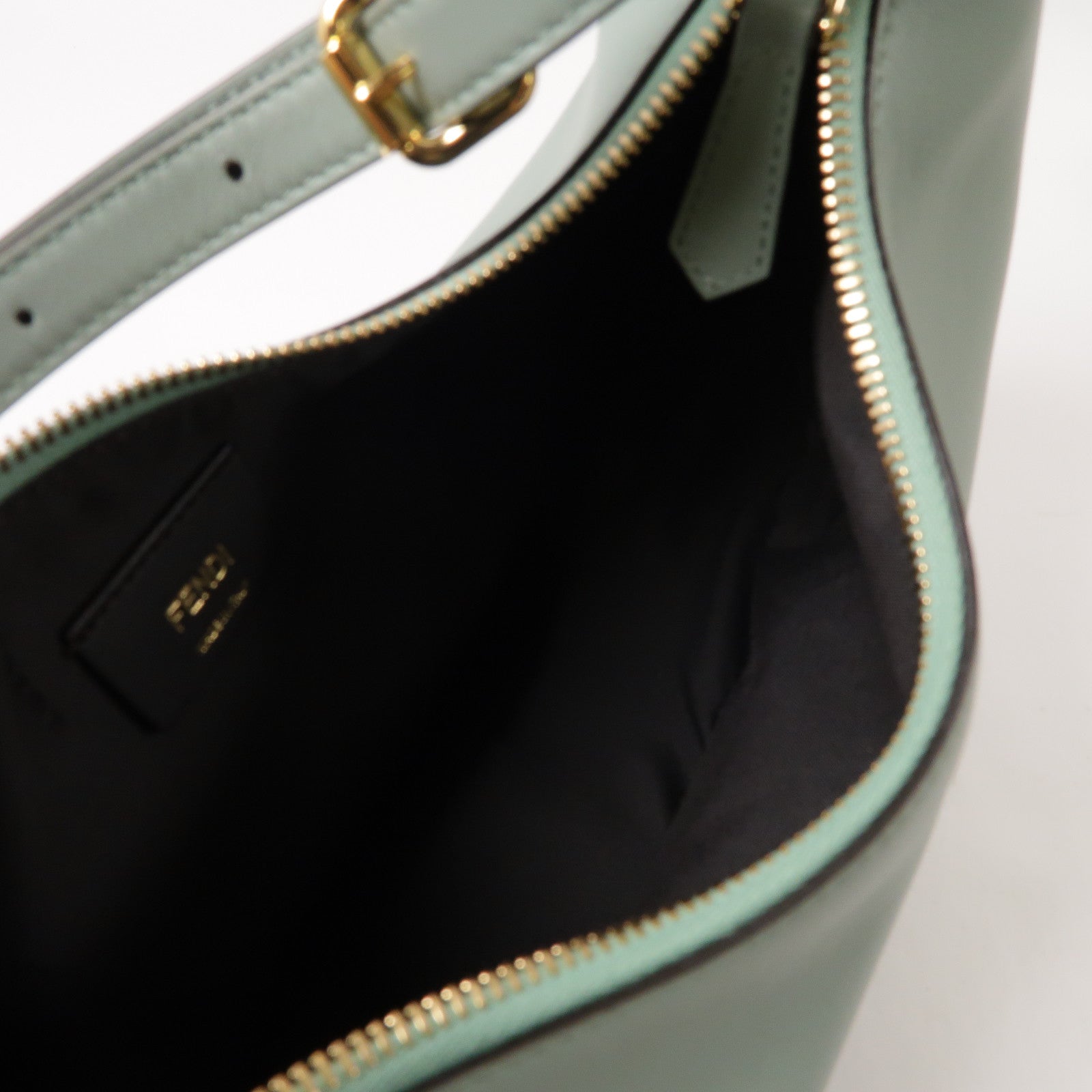 FENDI 牛皮皮革Shoulder Bag金扣肩背袋綠色