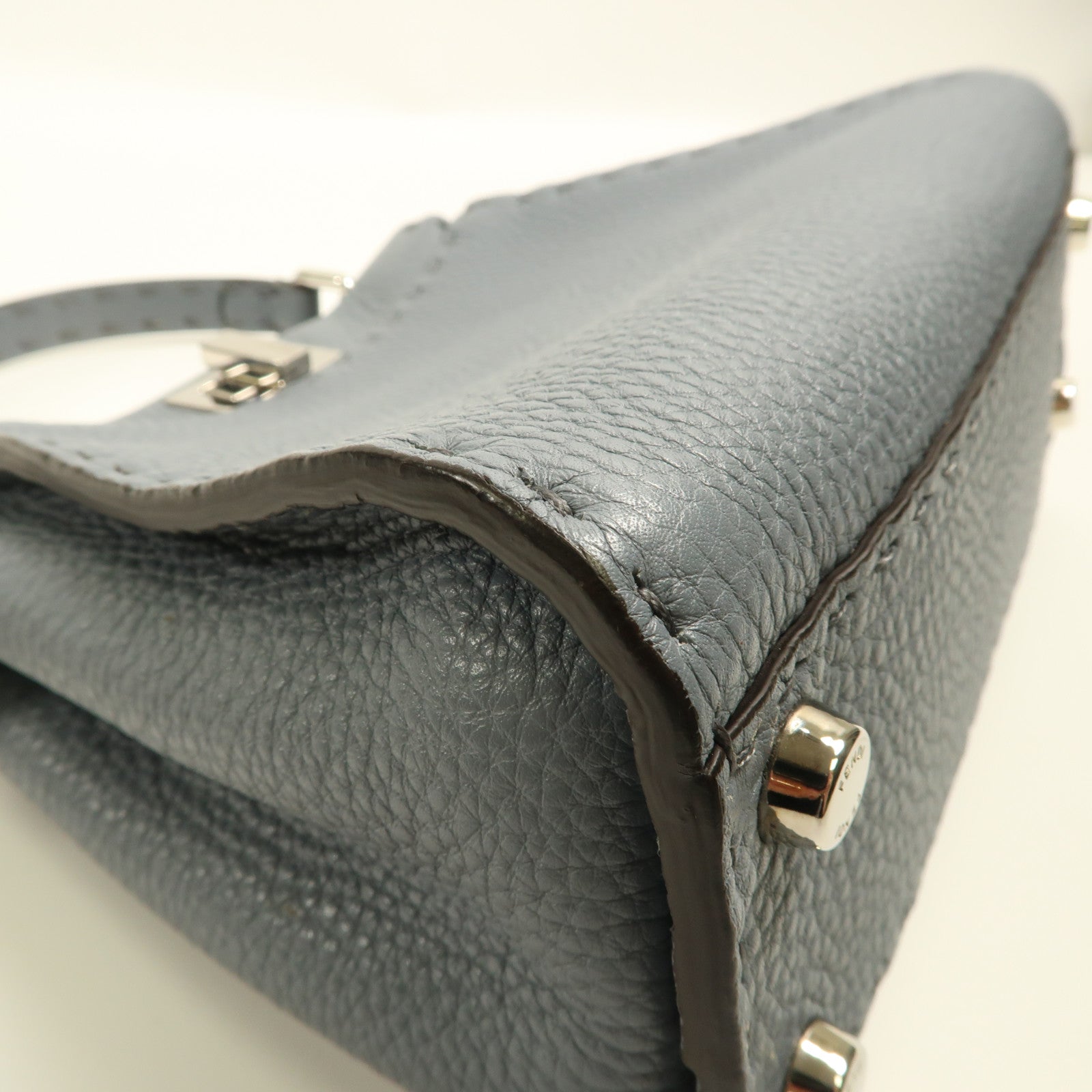 FENDI 牛皮皮革Peekaboo Mini銀扣手挽肩背兩用袋