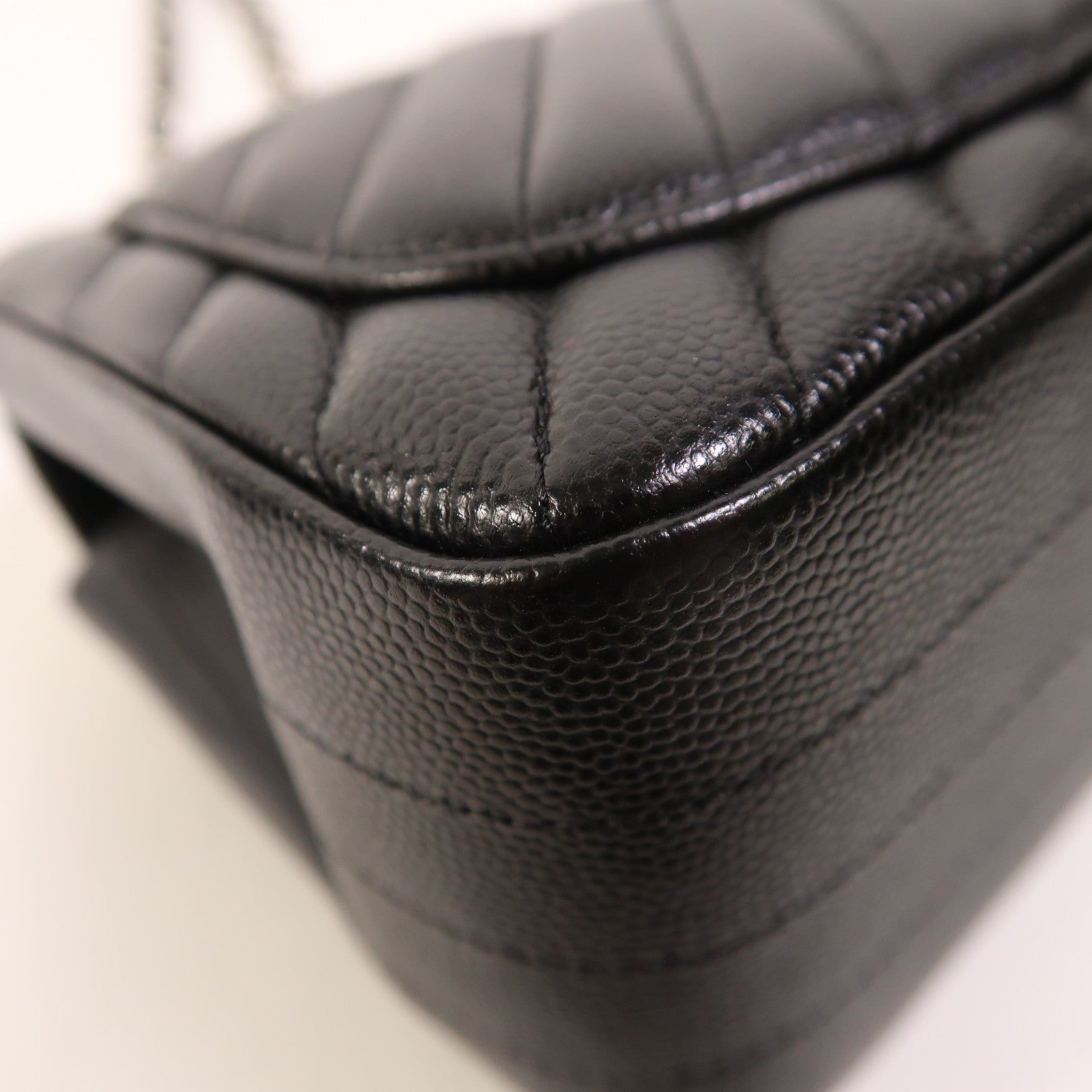 CHANEL 牛皮皮革Mini Classic 17銀扣鏈帶肩背袋