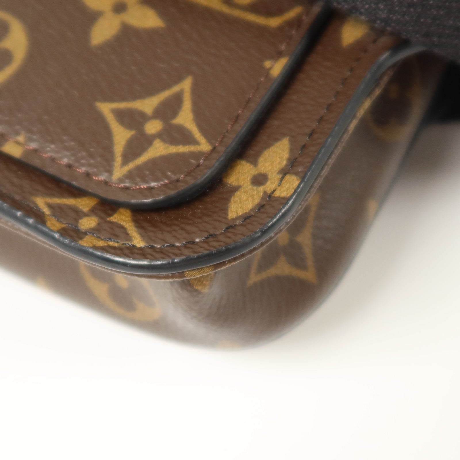 LOUIS VUITTON Monogram S Lock Messenger肩背袋