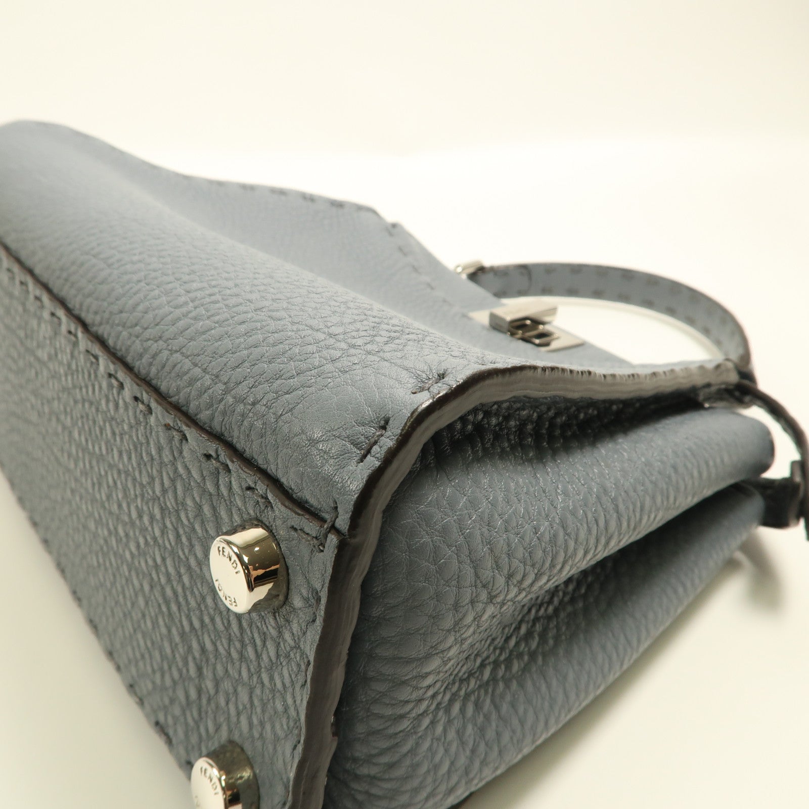 FENDI 牛皮皮革Peekaboo Mini銀扣手挽肩背兩用袋