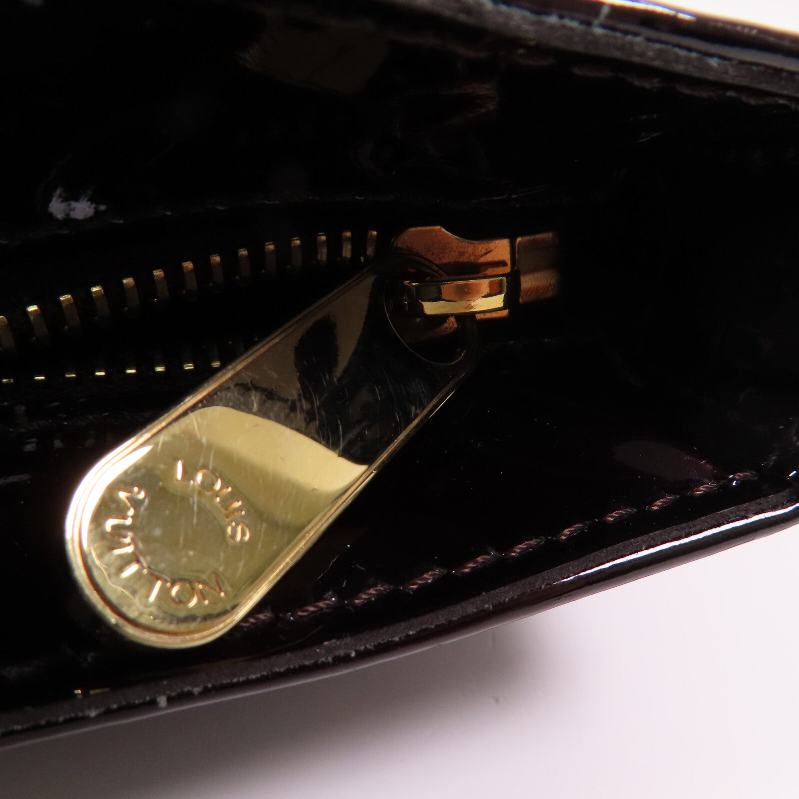 LOUIS VUITTON Monogram Vernis Brentwood金扣肩背袋