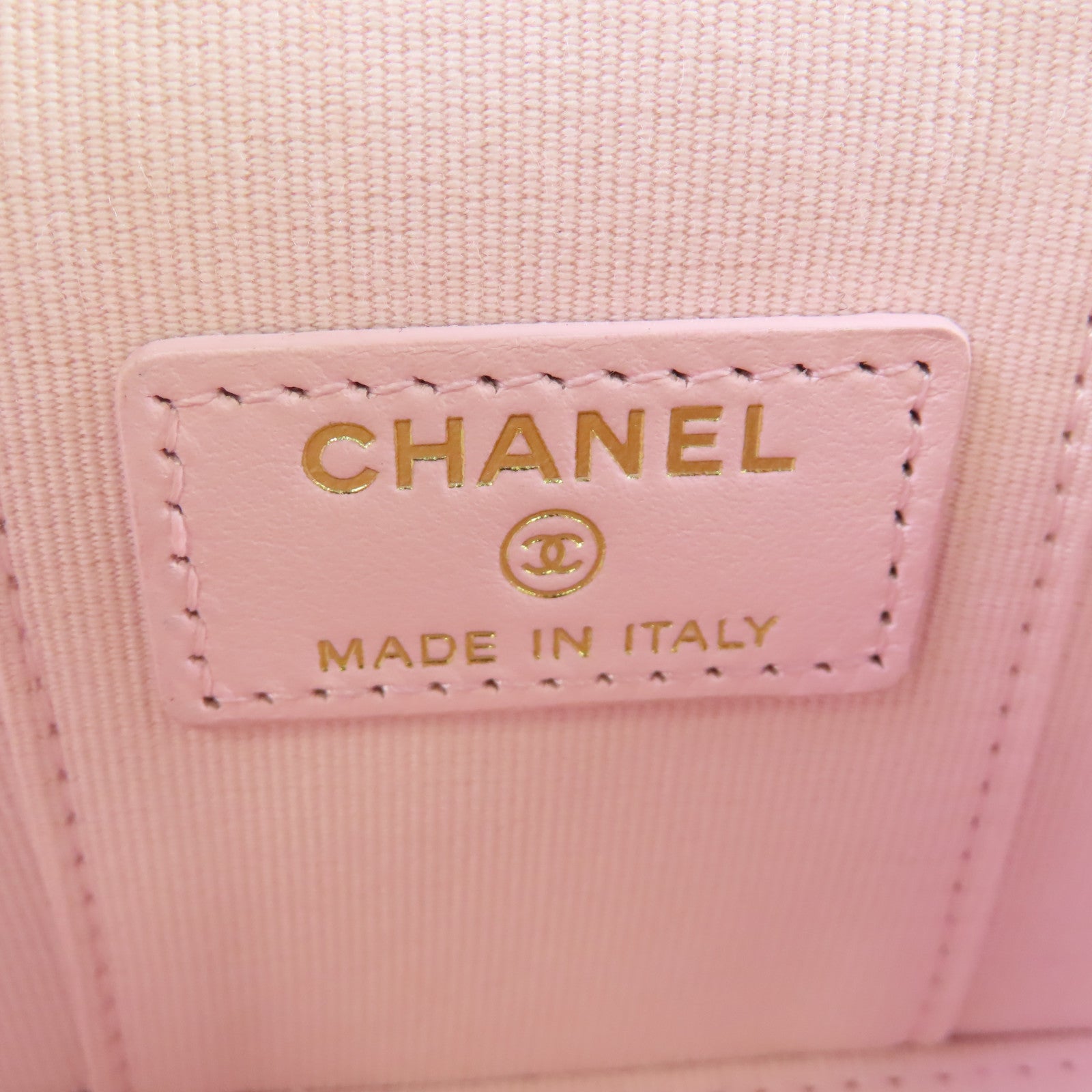 CHANEL 菱格羊皮皮革Mini Vanity Case金扣鏈帶肩背袋粉紅色