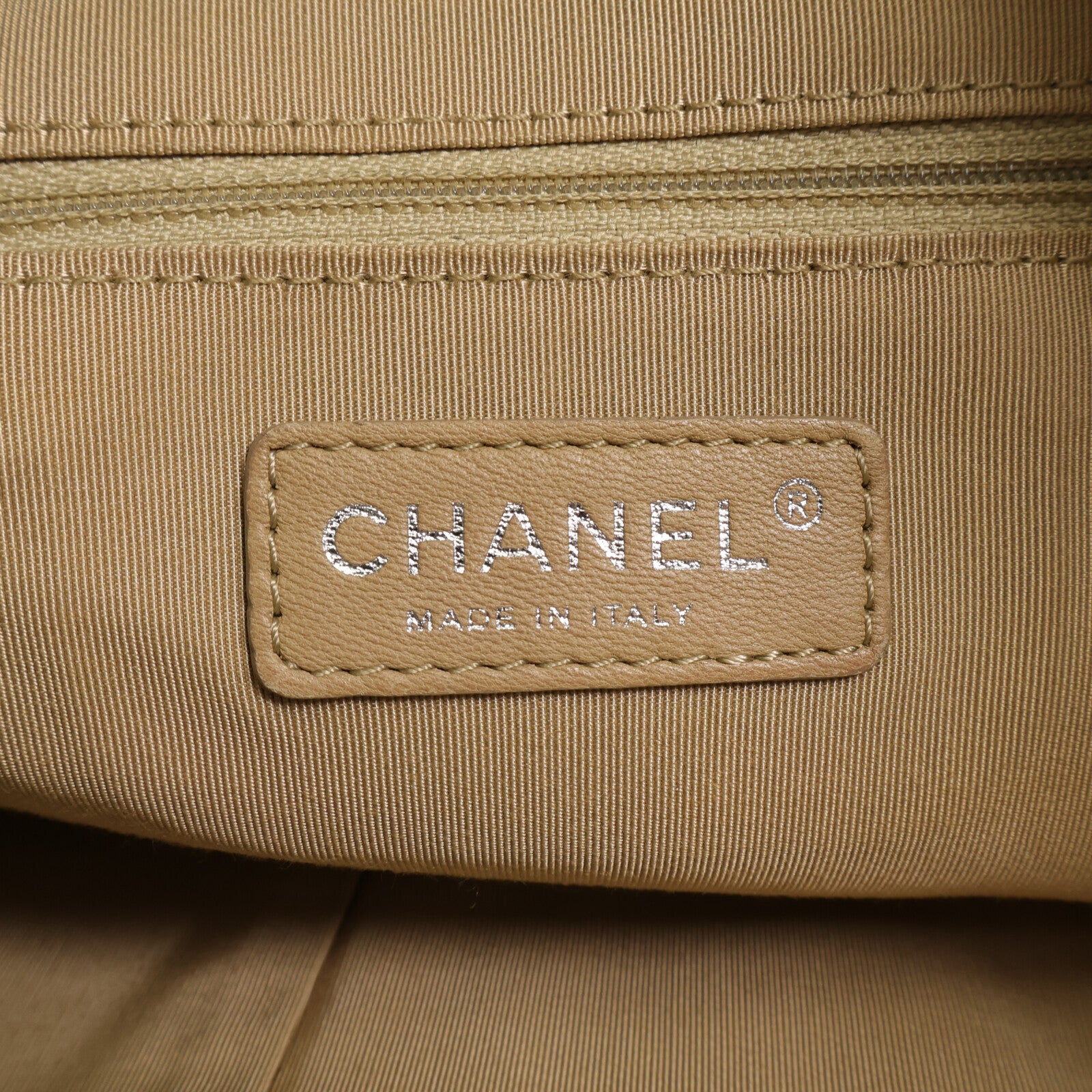 CHANEL 牛皮皮革Shoulder Bag銀扣鏈帶肩背袋