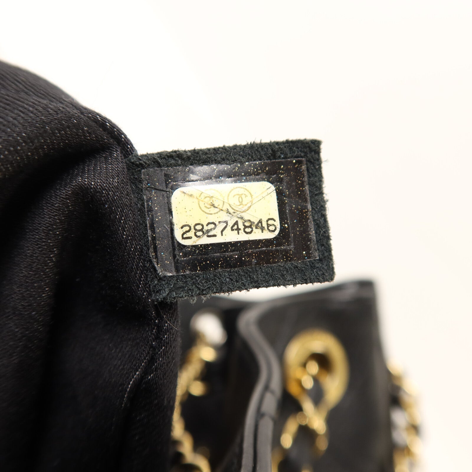 CHANEL 牛皮皮革Bucket Bag鏈帶肩背袋