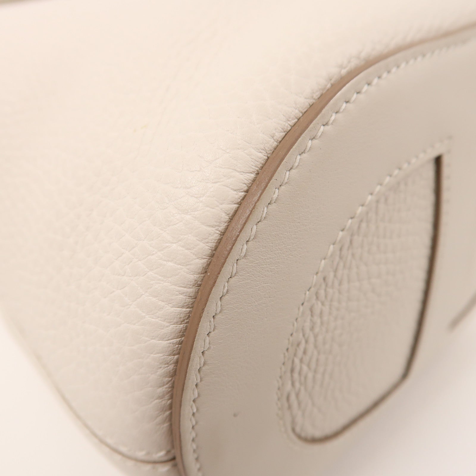 HERMES Clemence皮革In The Loop 18金扣手挽袋Nata