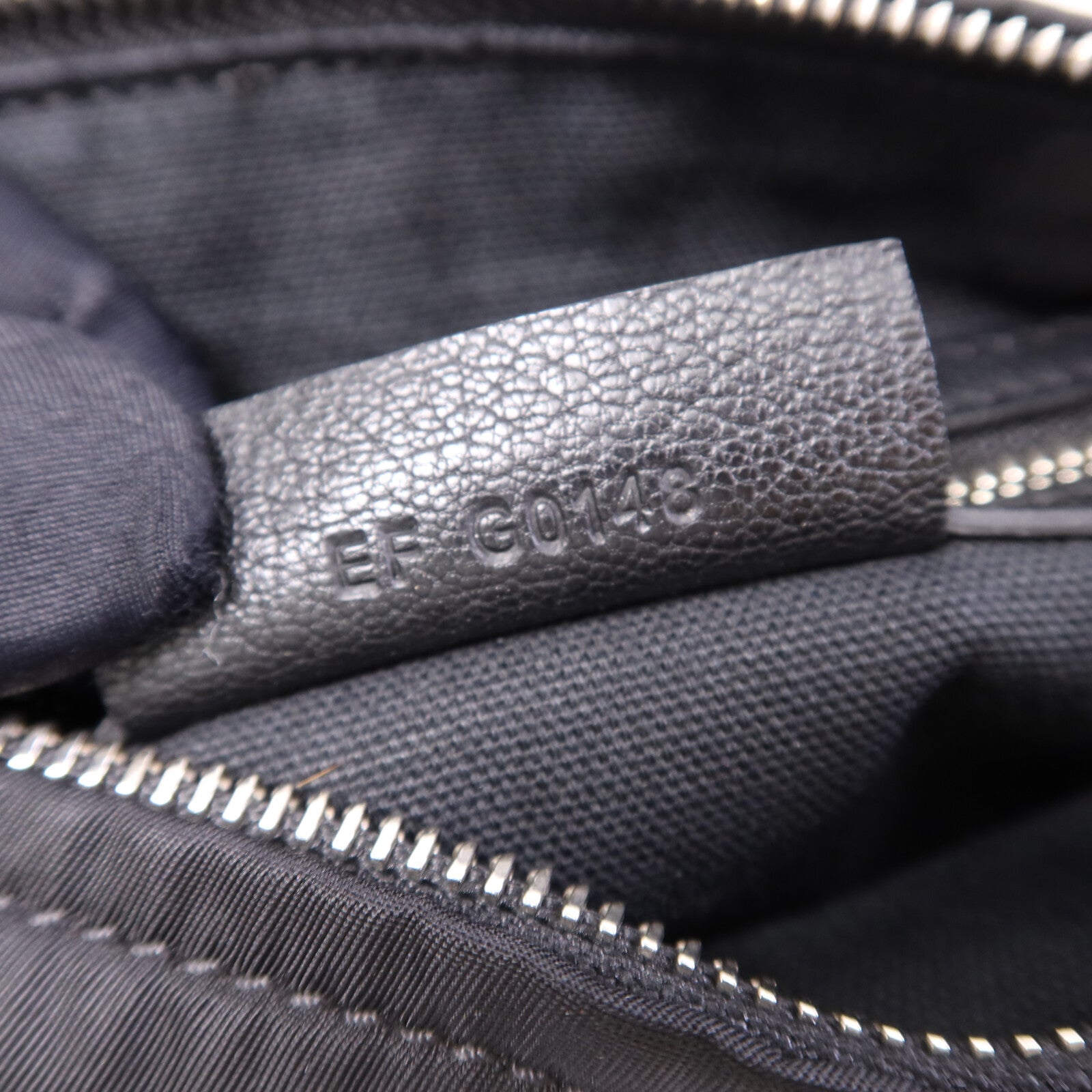 GIVENCHY 尼龍Pandora Mini銀扣肩背袋