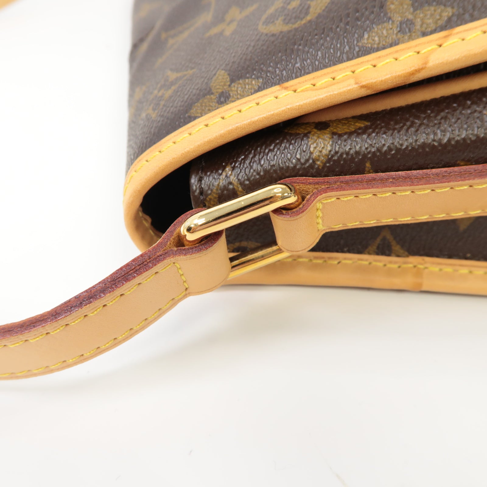 LOUIS VUITTON Monogram Menilmontant MM金扣肩背袋啡色