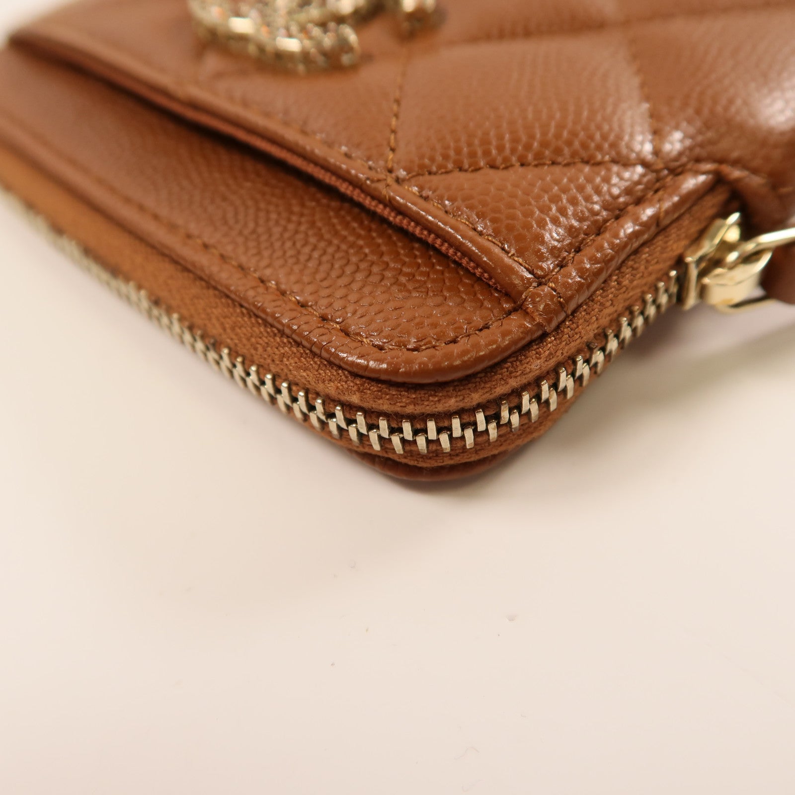CHANEL 牛皮皮革C19 Wallet金扣錢包啡色