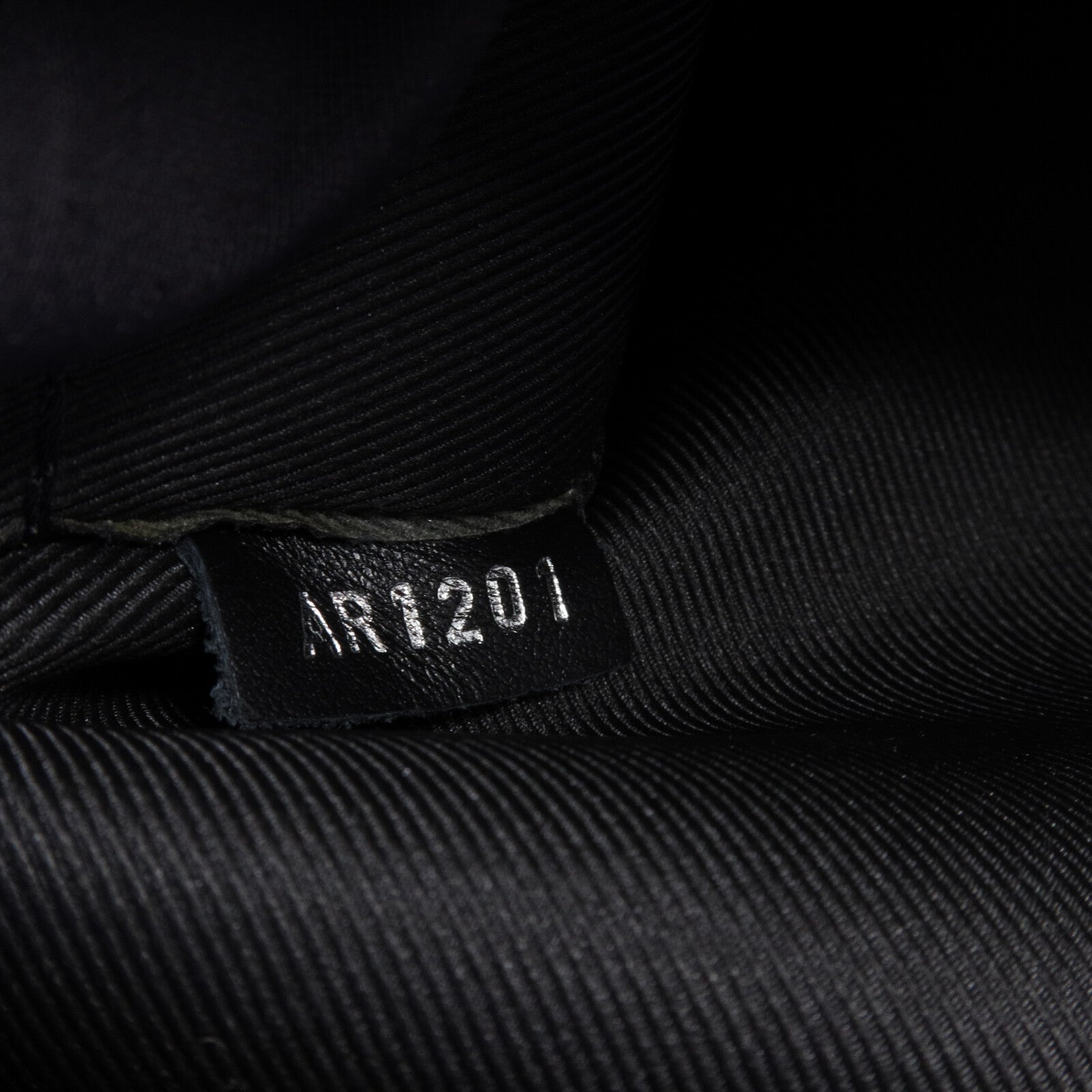 LOUIS VUITTON Monogram Eclipse Steamer肩背袋