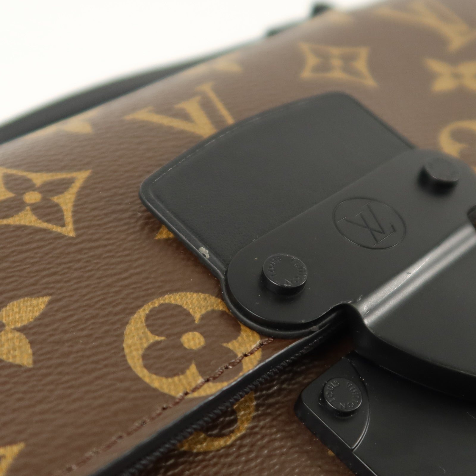 LOUIS VUITTON Monogram S Lock Messenger肩背袋