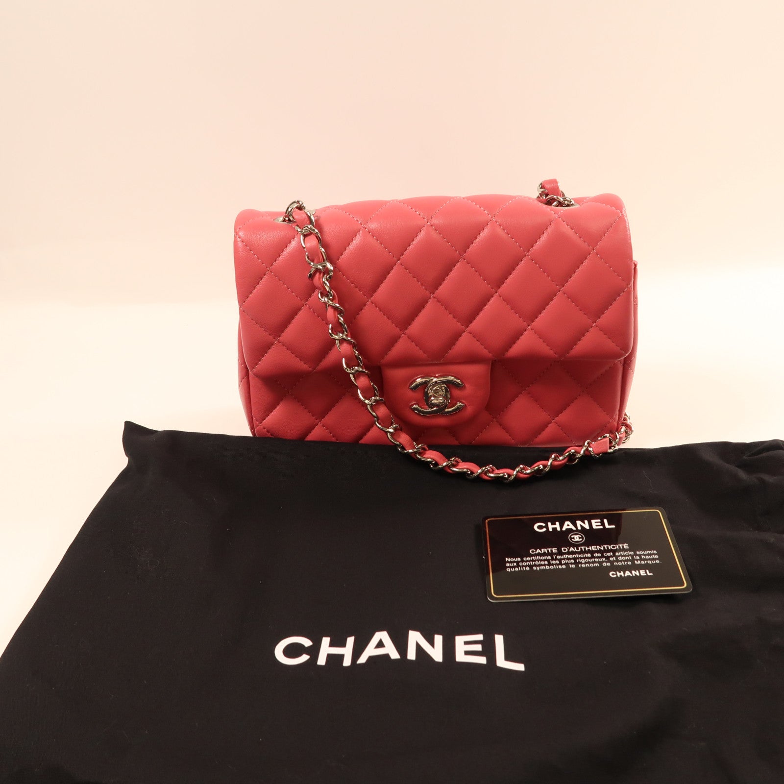 CHANEL 羊皮皮革Mini Classic 20銀扣鏈帶肩背袋粉紅色