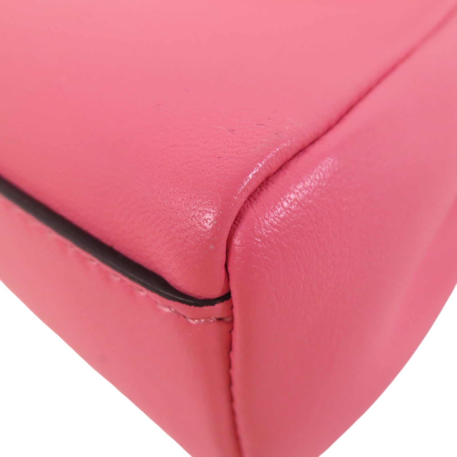 FENDI 牛皮皮革Micro Peekaboo金扣肩背袋