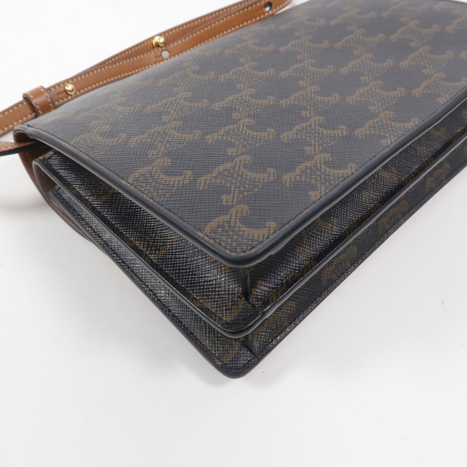 CELINE 塗層帆布Triomphe Wallet On Strap肩背袋