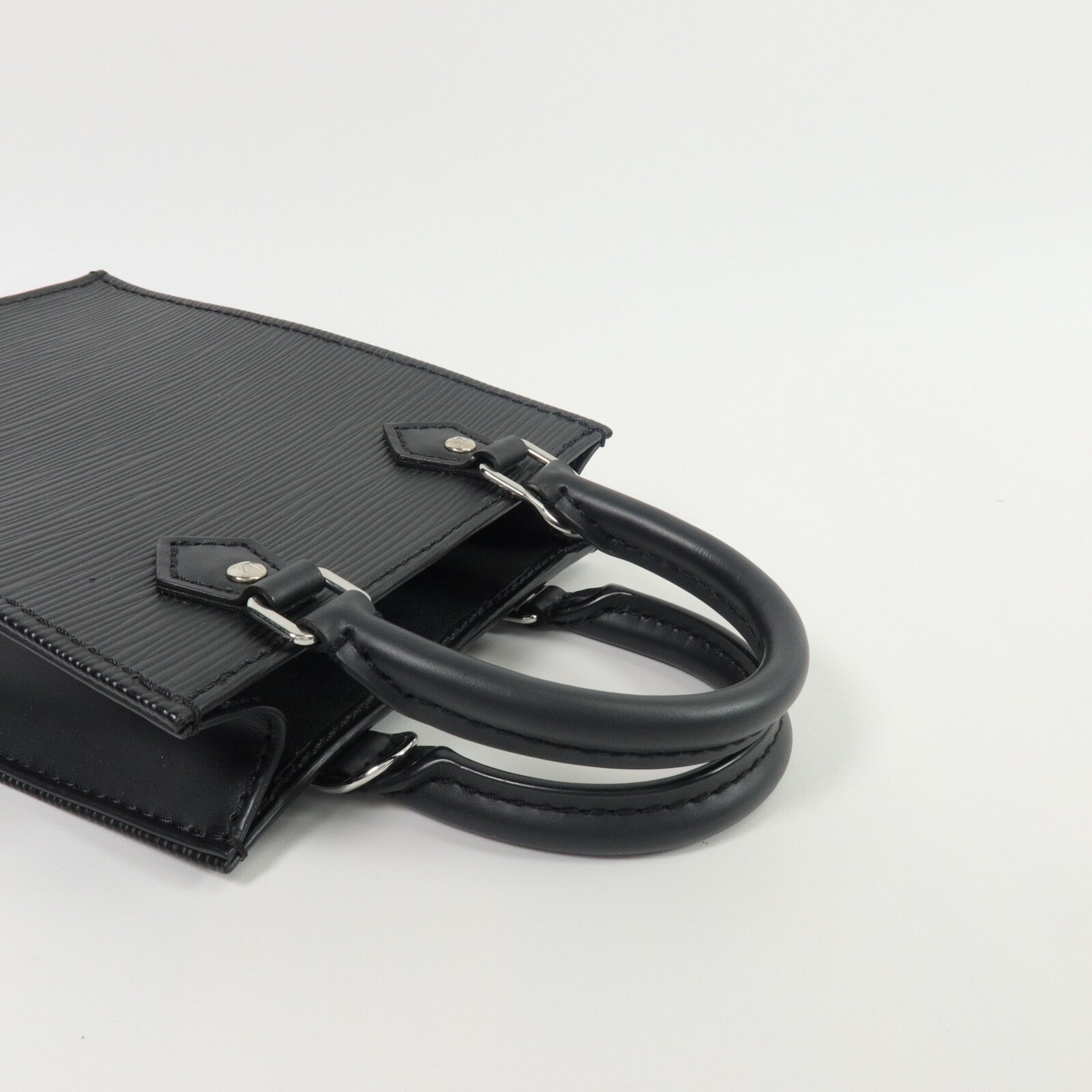 LOUIS VUITTON Epi Petit Sac Plat手挽肩背兩用袋