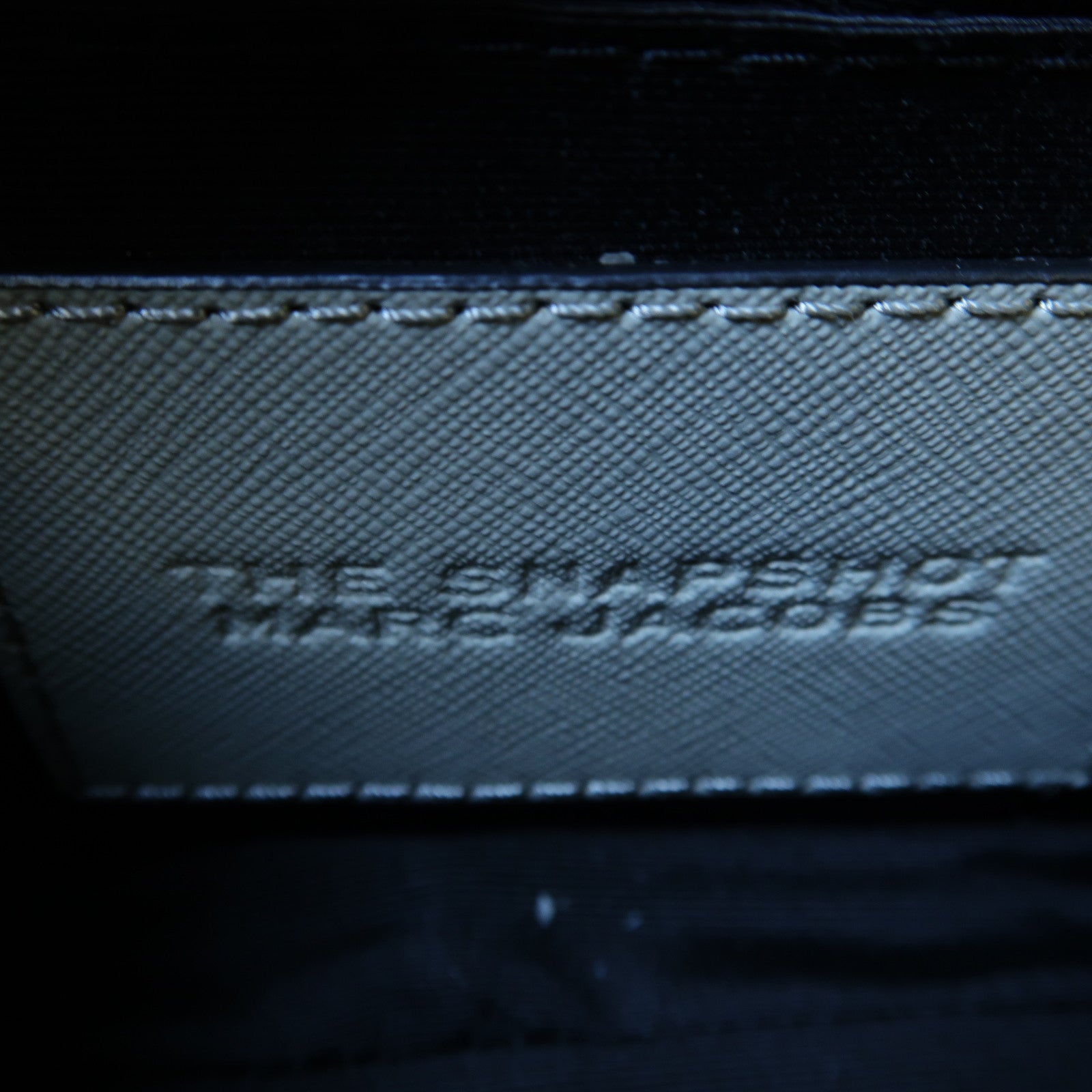 MARC JACOBS 牛皮皮革Camera Bag金扣肩背袋米色