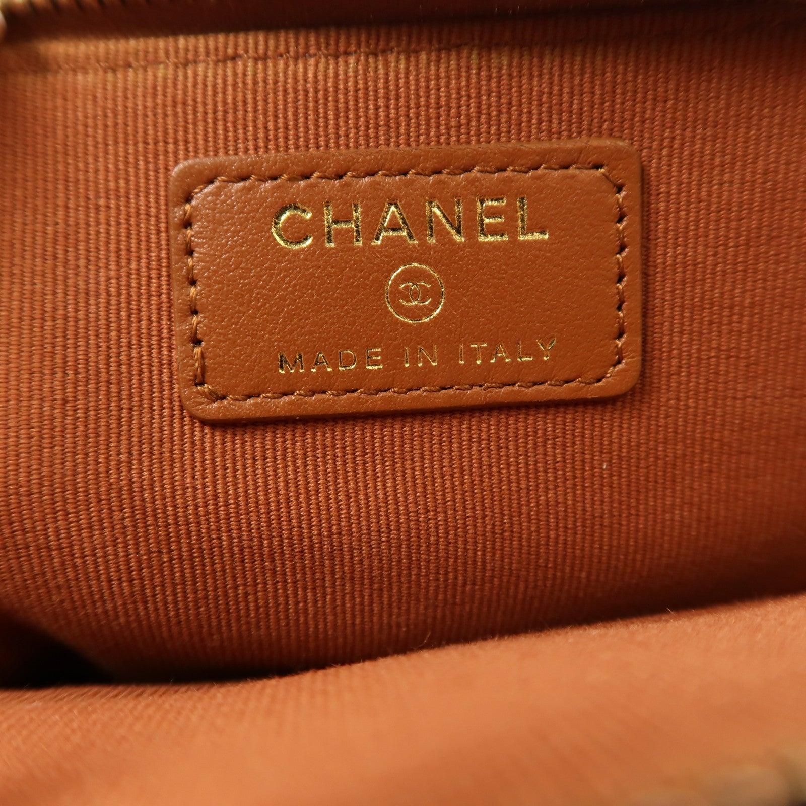 CHANEL 牛皮皮革C19 Wallet金扣錢包啡色