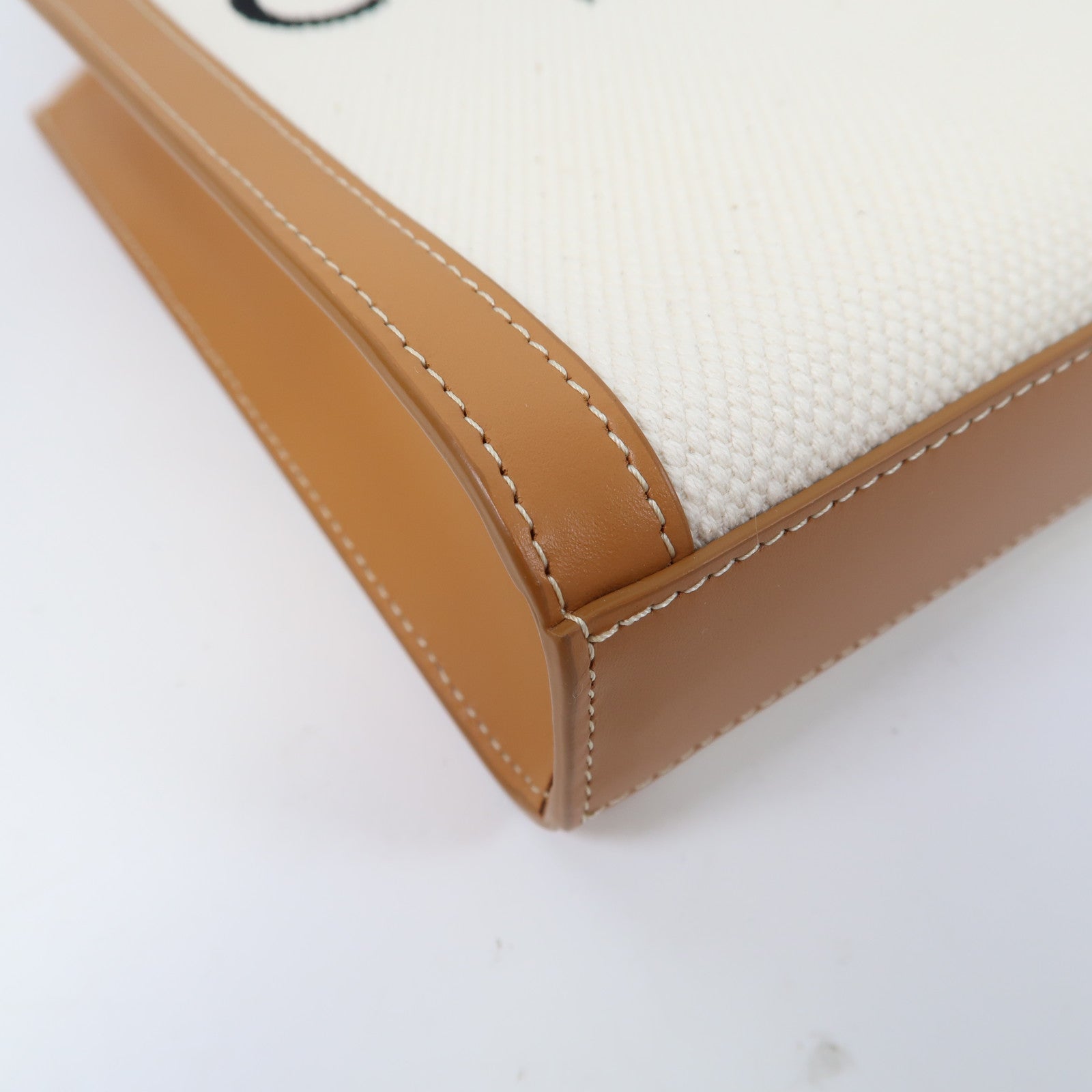 CELINE 帆布Mini Vertical Cabas金扣手挽肩背兩用袋白色/啡色