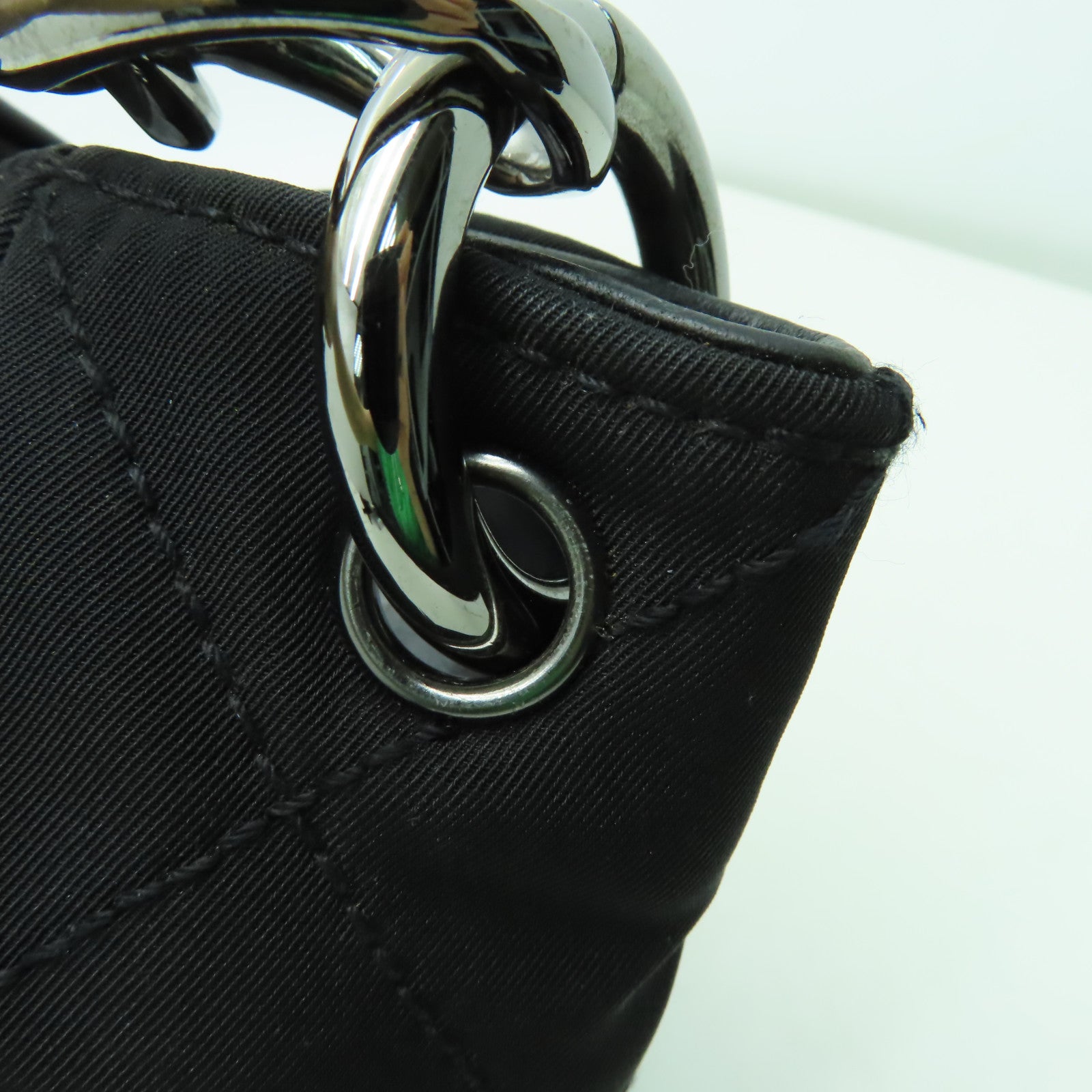 CHANEL 【清倉大減價】尼龍Chain Shoulder Bag銀扣鏈帶肩背袋黑色