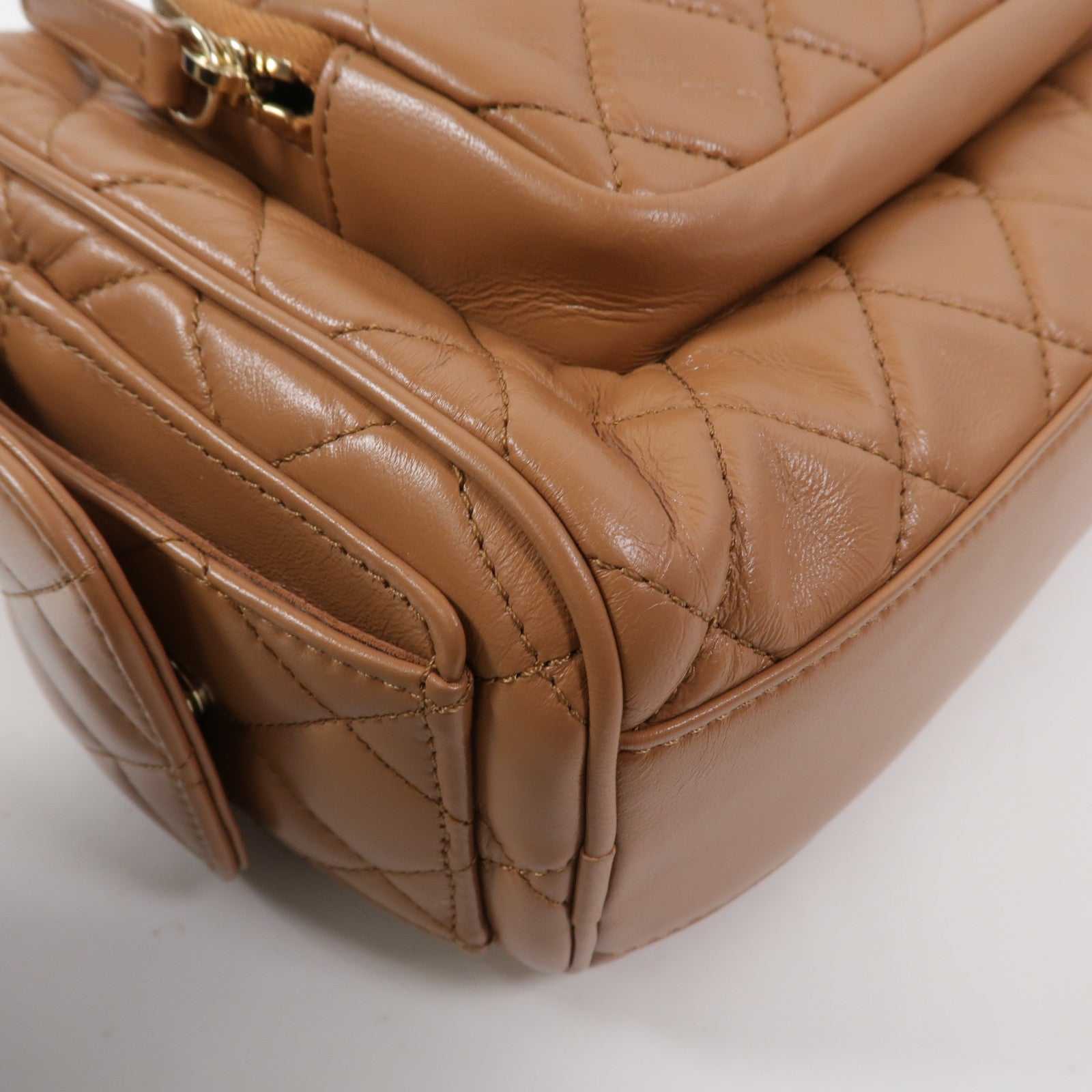 CHANEL 羊皮皮革24K Camera Bag鏈帶肩背袋
