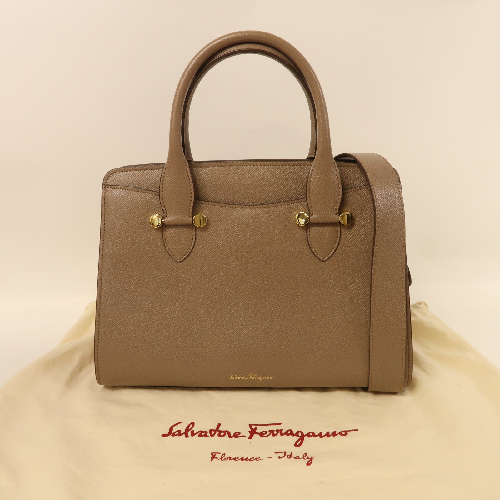 Salvatore Ferragamo 牛皮皮革Shoulder Bag金扣手挽肩背兩用袋啡色